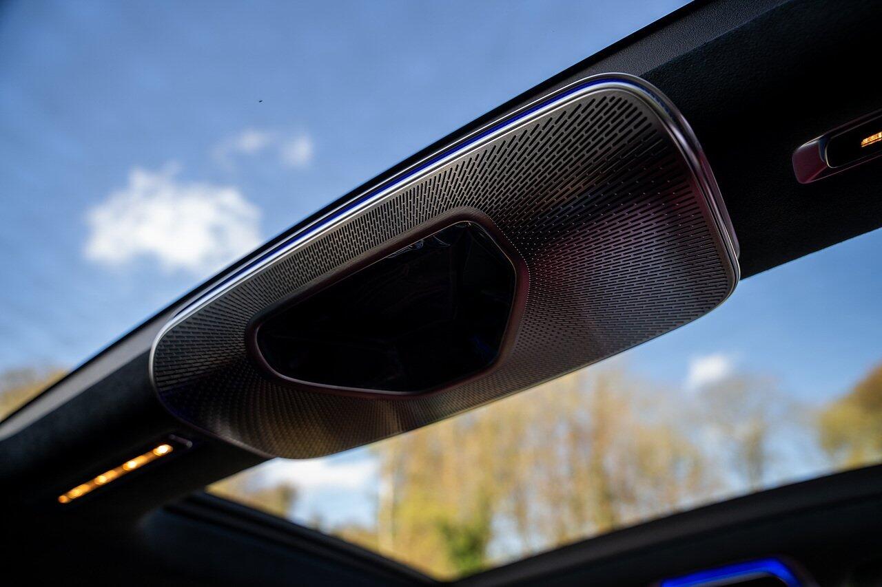 Mercedes-Benz S-Class view 68