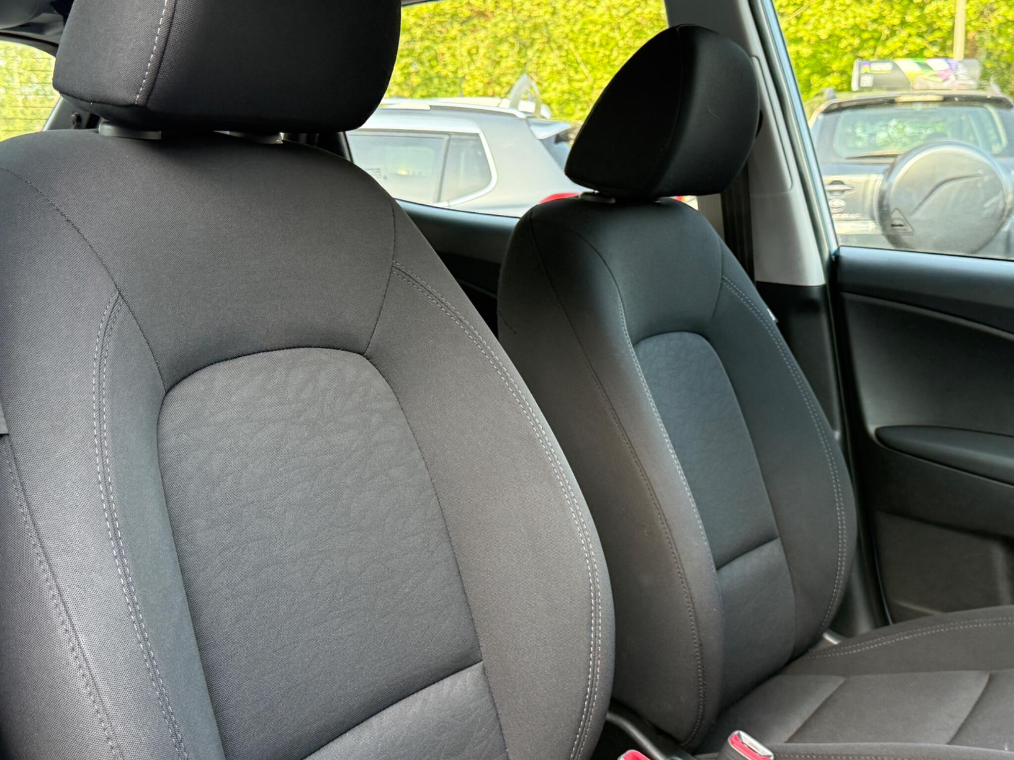 Hyundai ix20 - Image 37