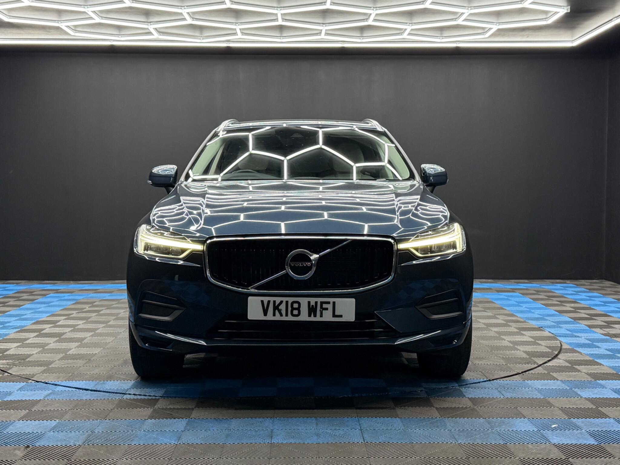 Volvo XC60 view 2
