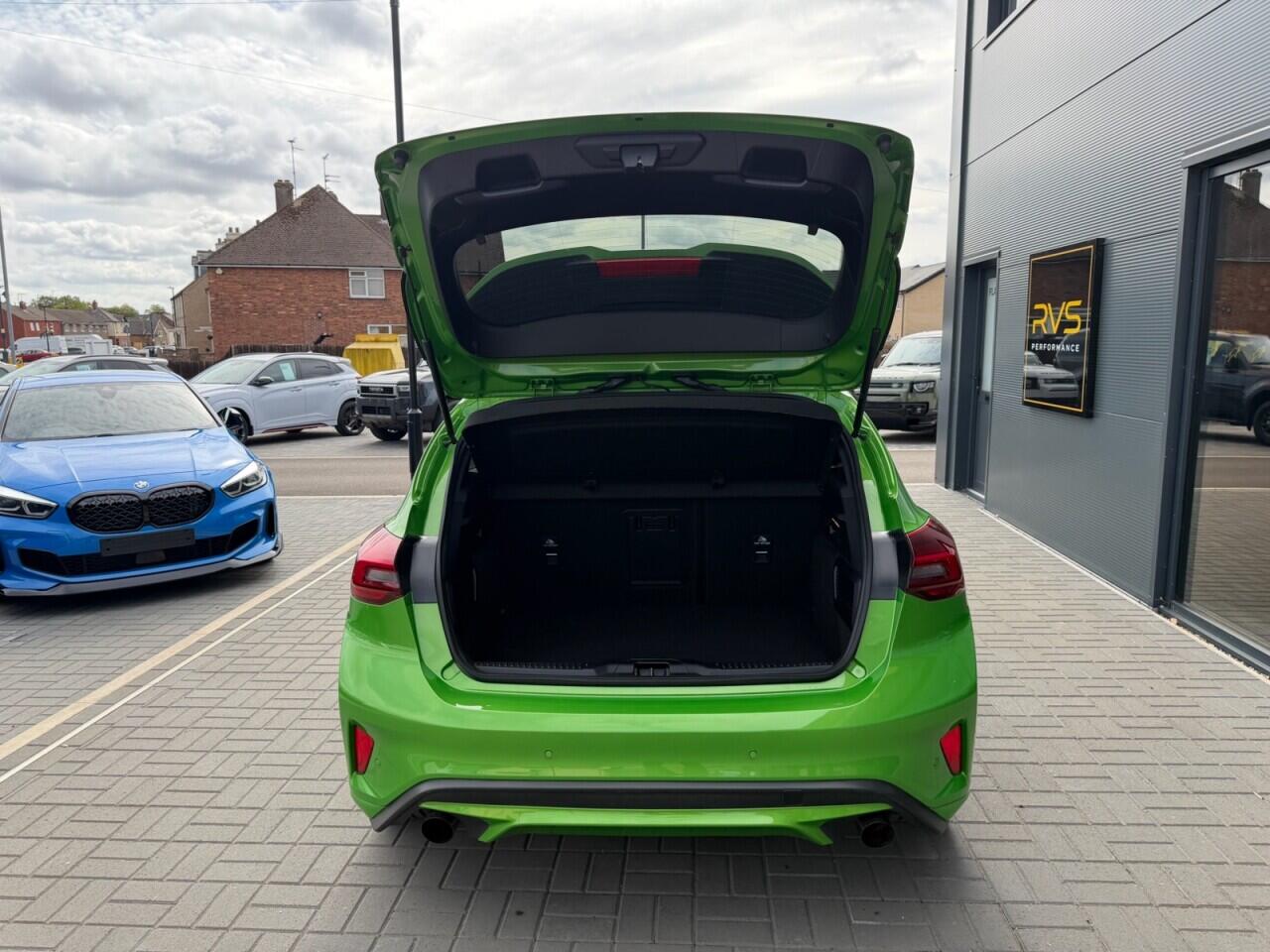 Ford Focus view 19