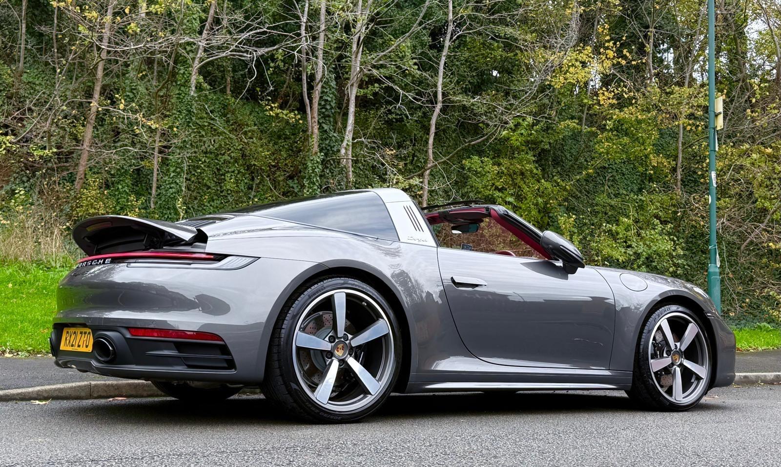 Porsche 911 view 65