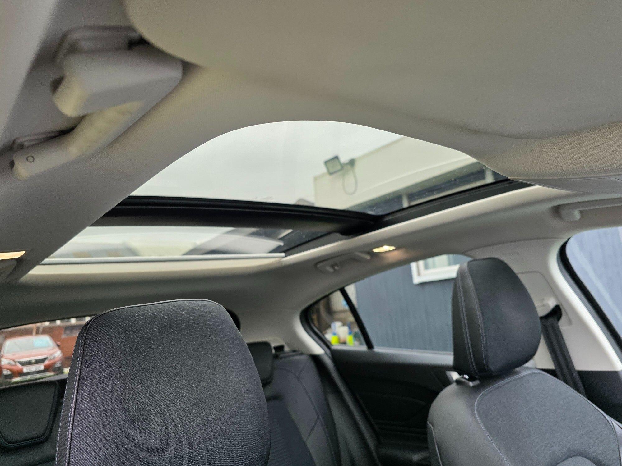 Ford Focus view 31