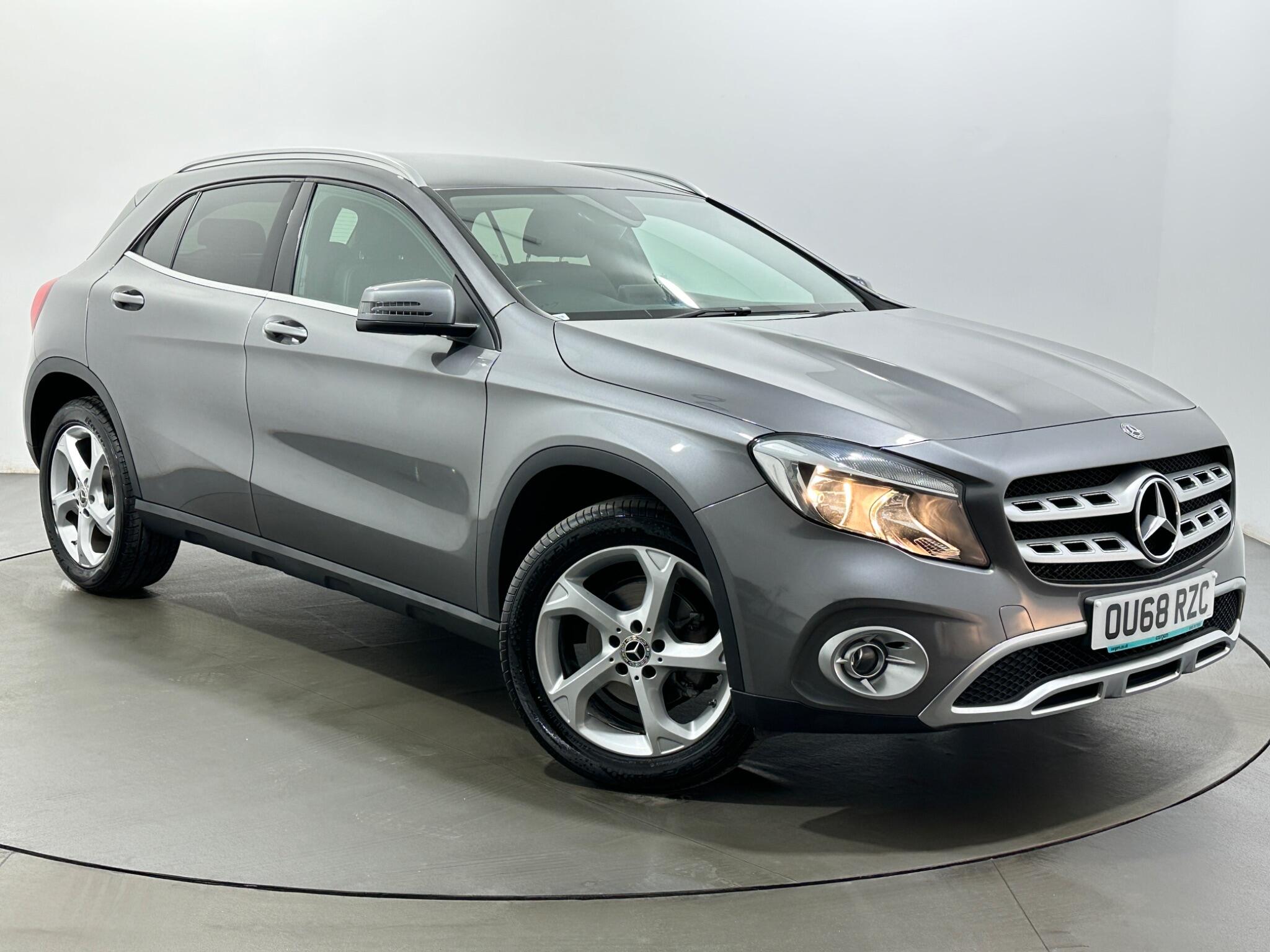Mercedes-Benz Gla view 56