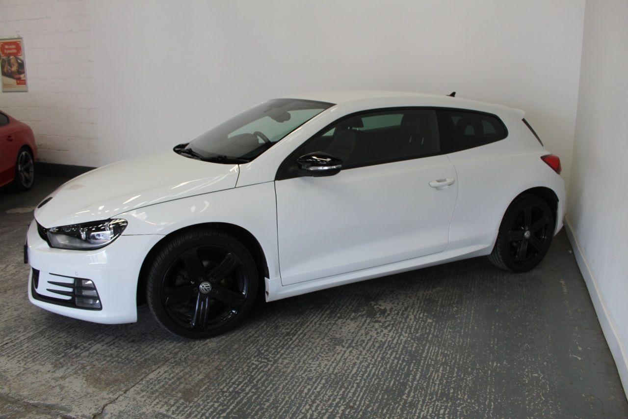 Volkswagen Scirocco view 5