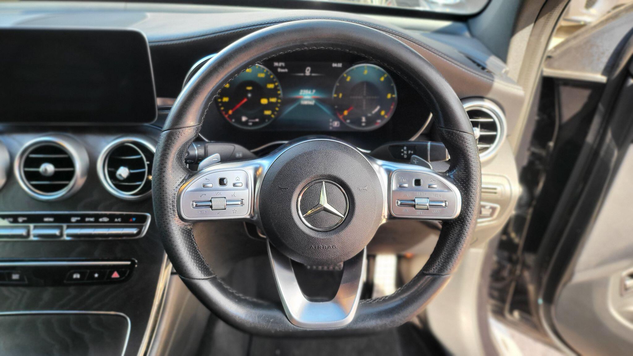 Mercedes-Benz Mercedes-Benz GLC view 27