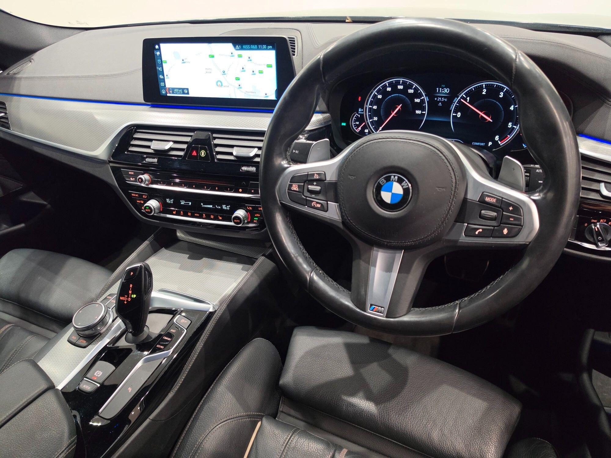 BMW 5 Series view 93