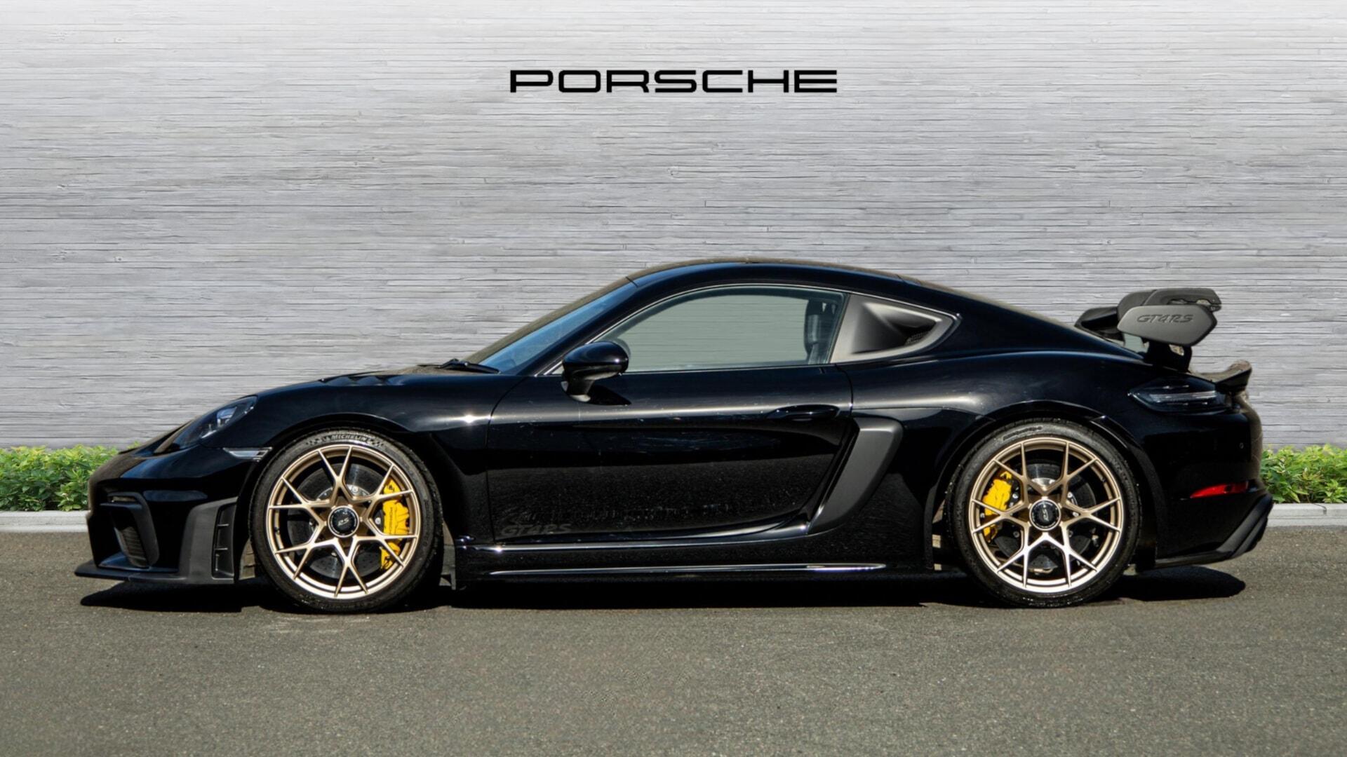 Porsche Cayman view 5
