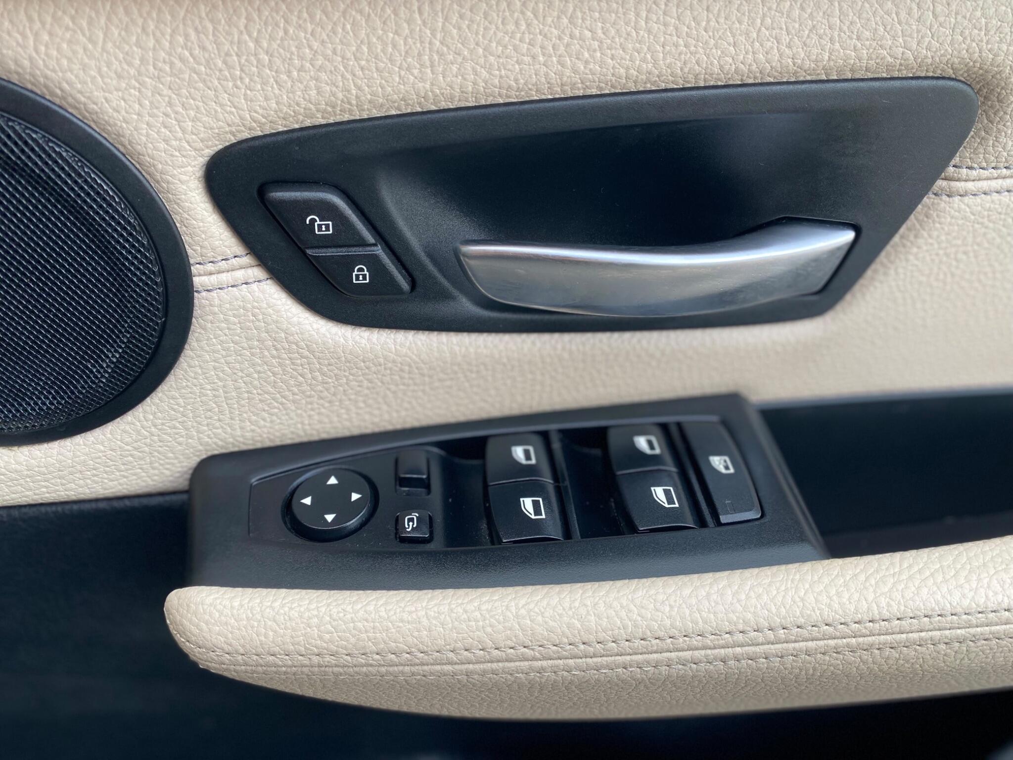 BMW 2 Series view 18