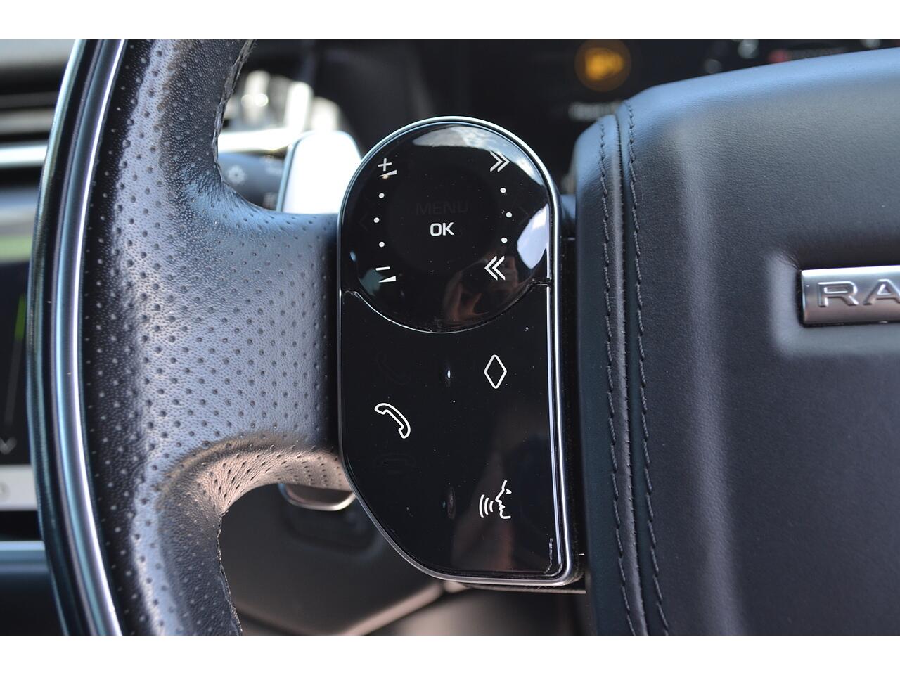 Land Rover Range Rover Velar view 26