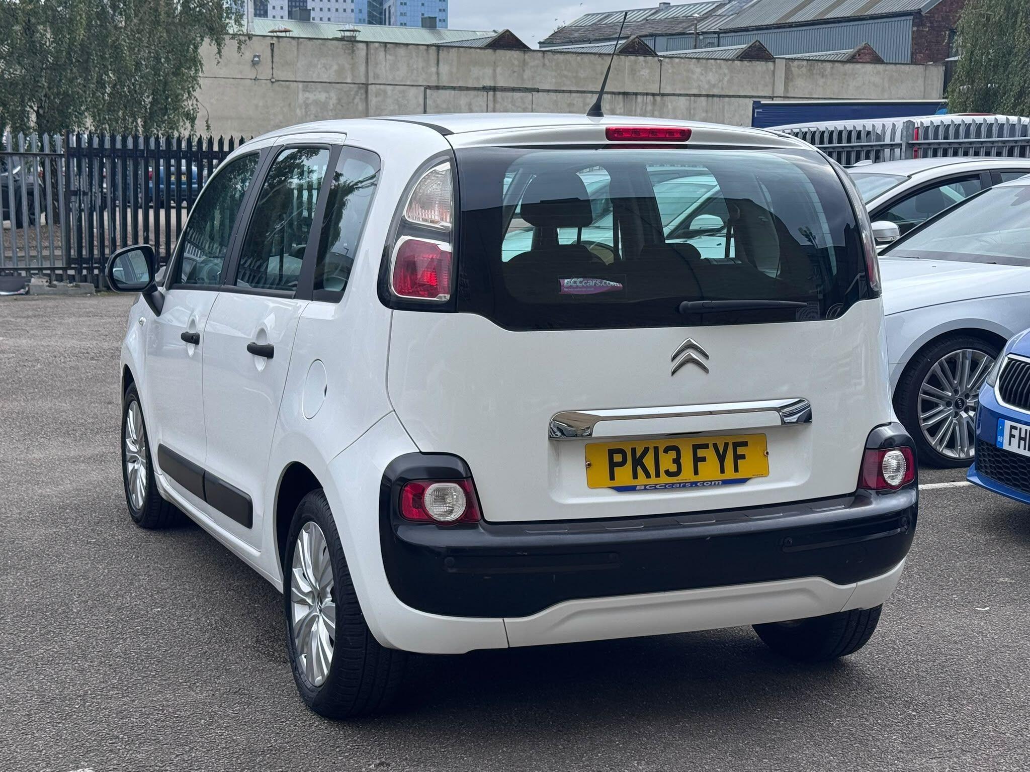 Citroen C3 Picasso view 5