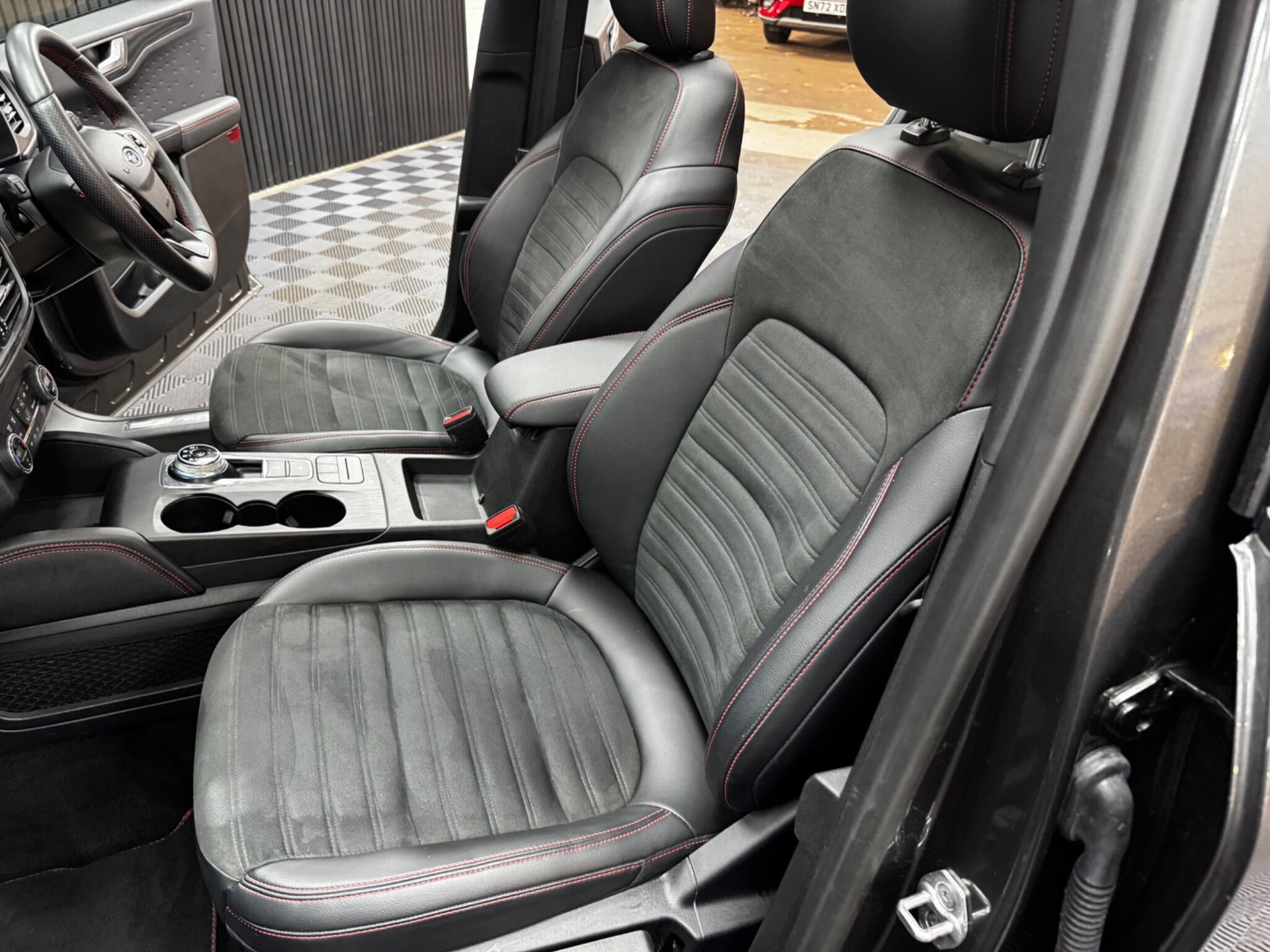 Ford Kuga view 49