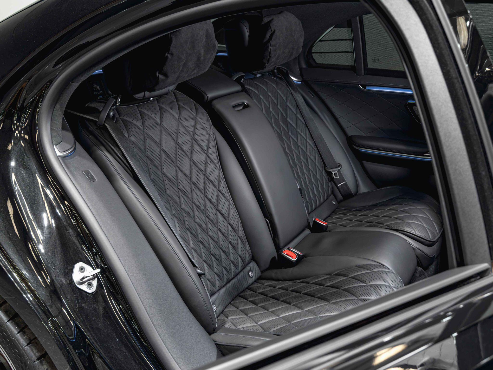 Mercedes-Benz S Class view 34