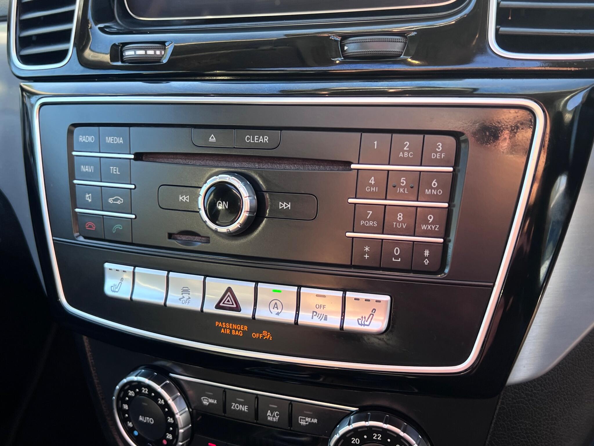 Mercedes-Benz Gle view 23