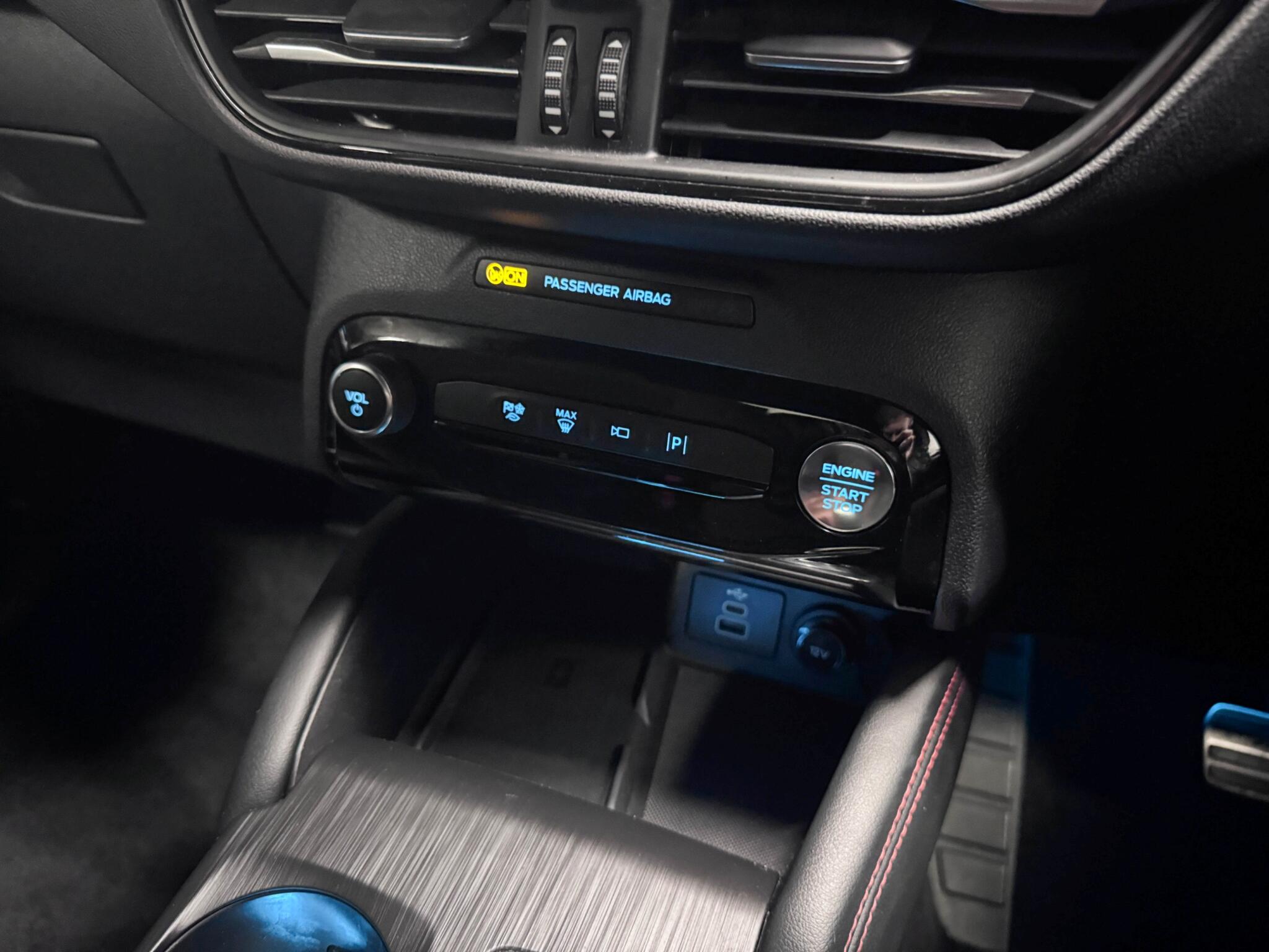 Ford Kuga view 36