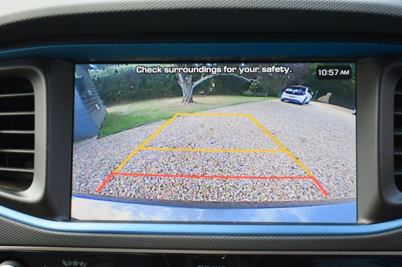Hyundai Ioniq view 52