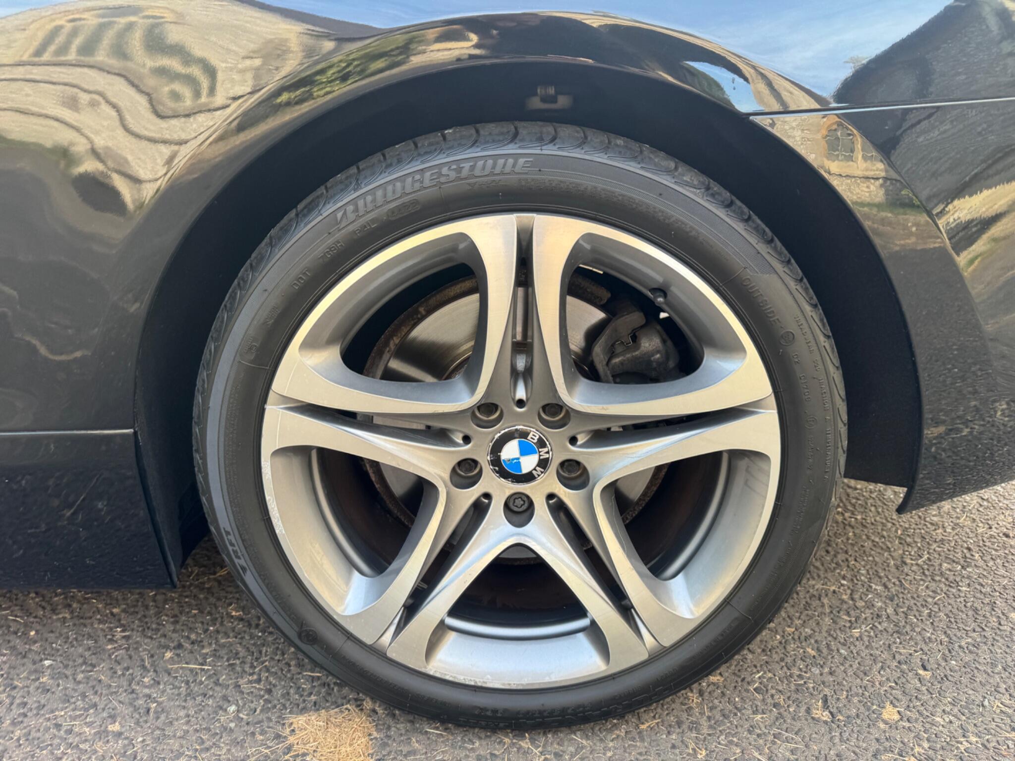 BMW 6 Series view 38