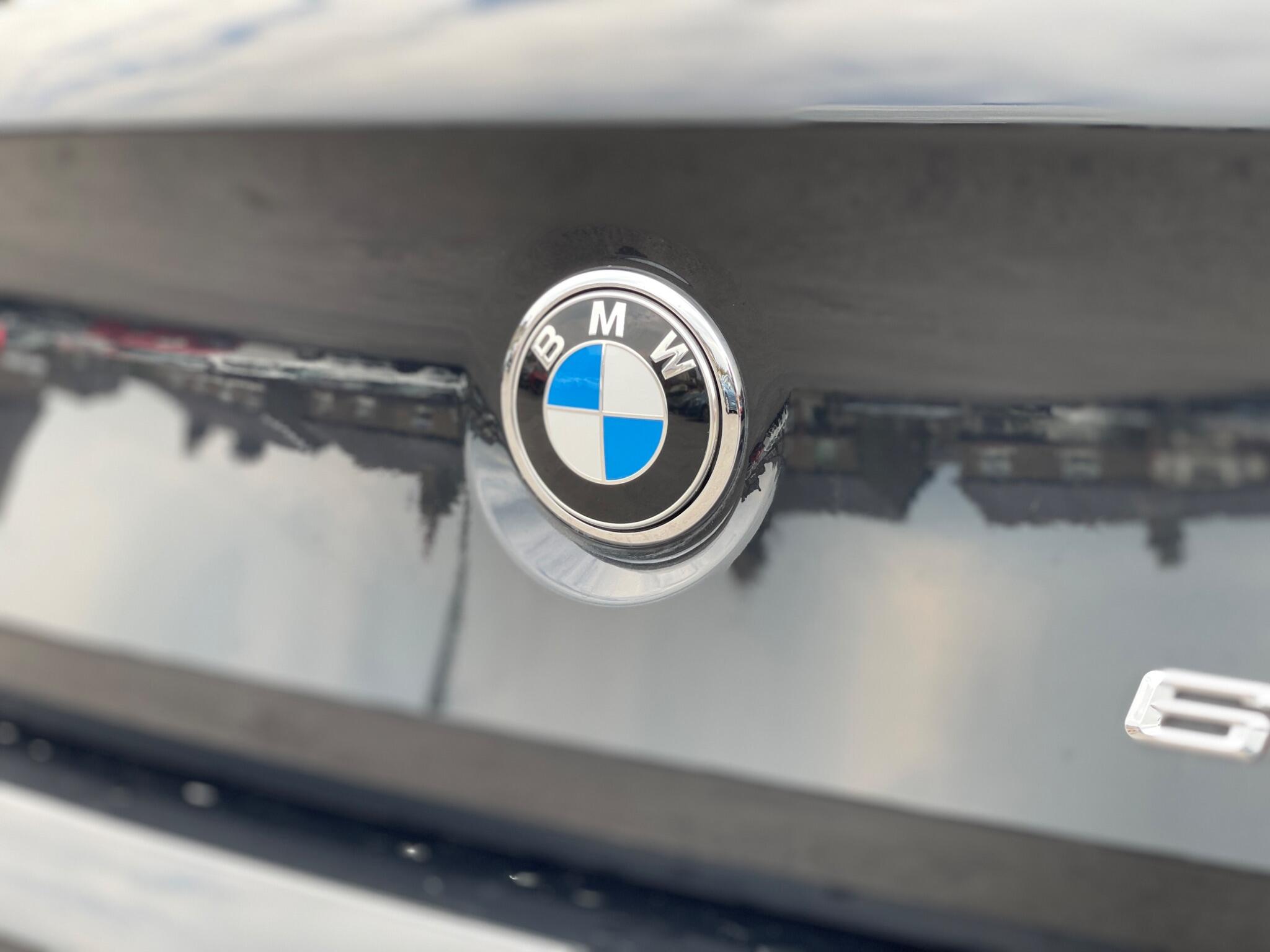 BMW 6 Series view 25