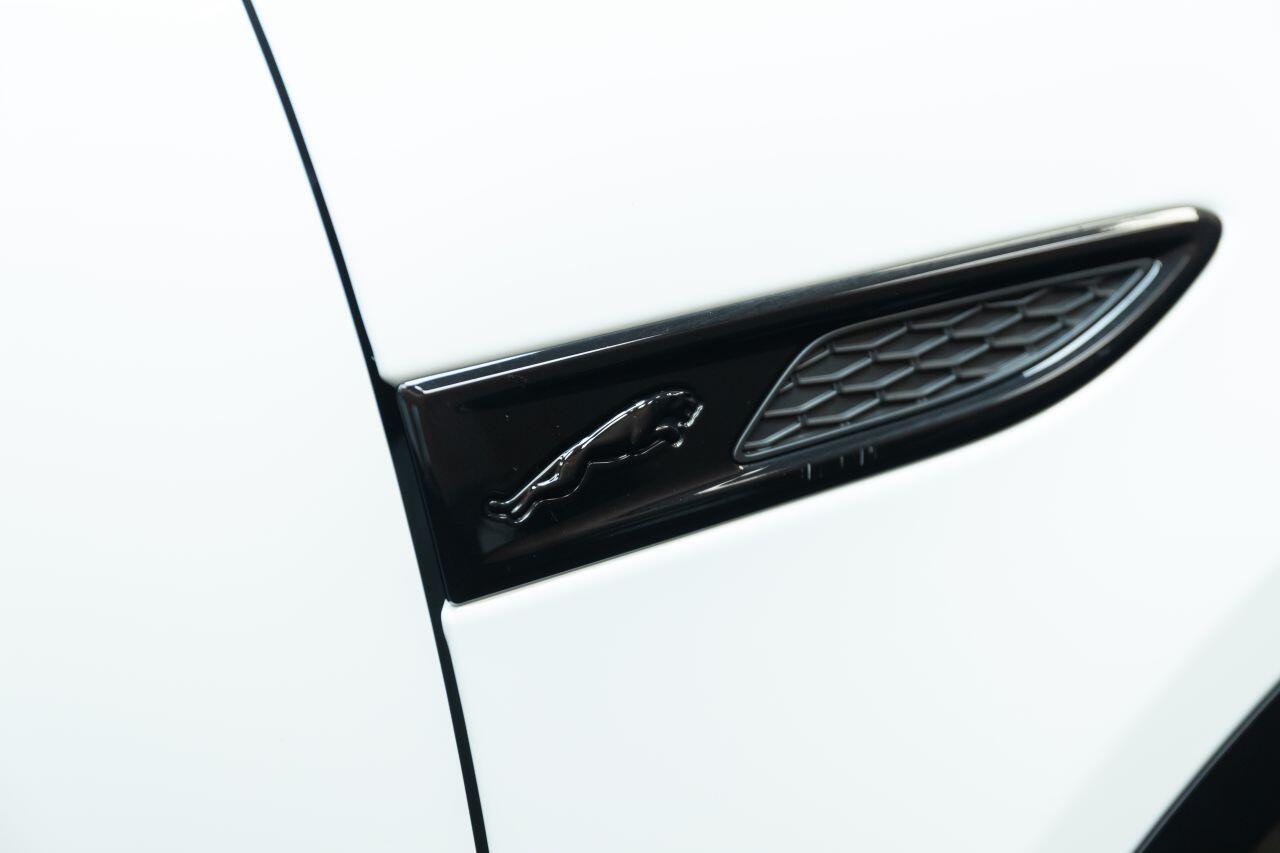 Jaguar E-Pace view 51