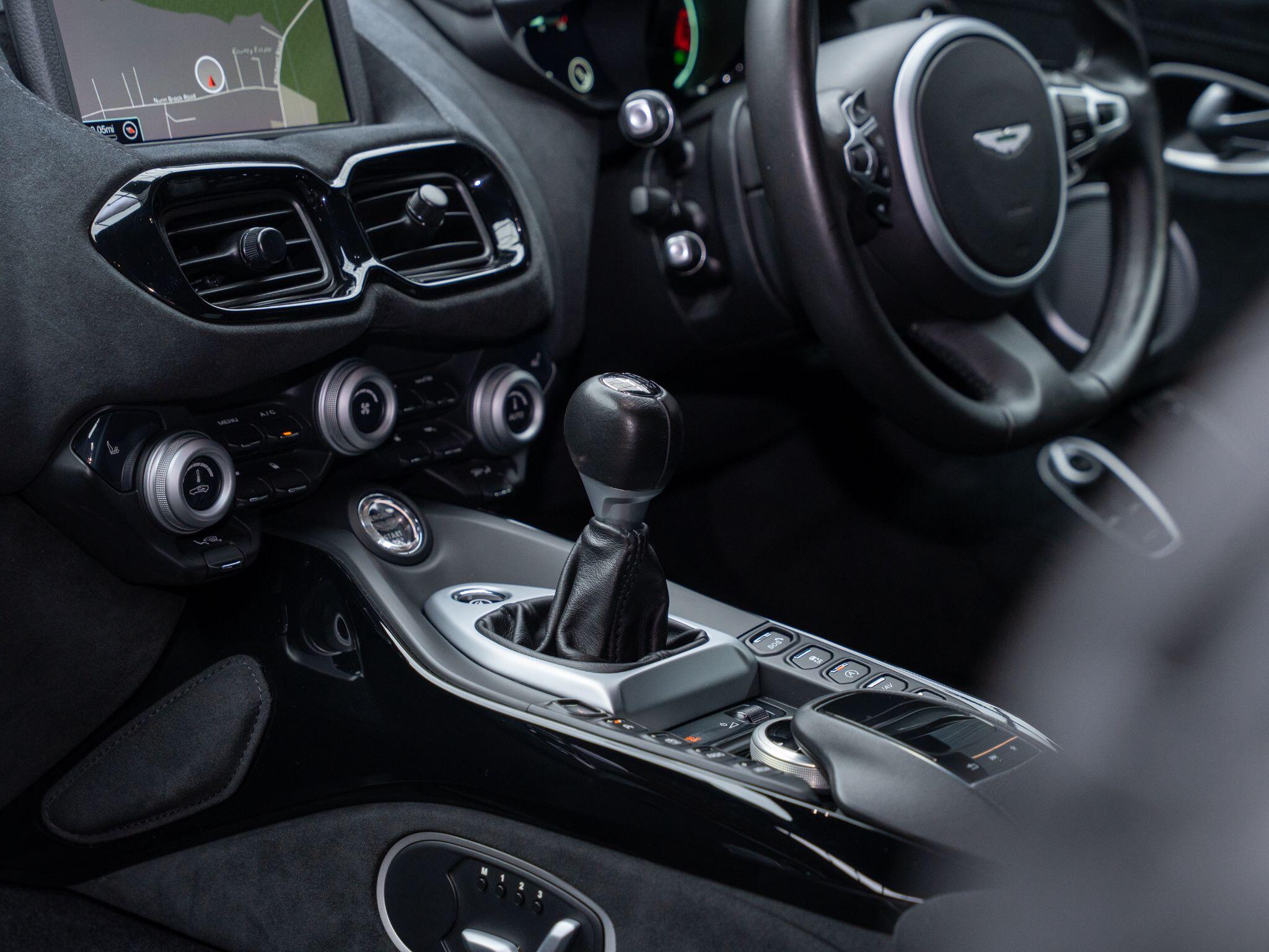 Aston Martin Vantage view 37