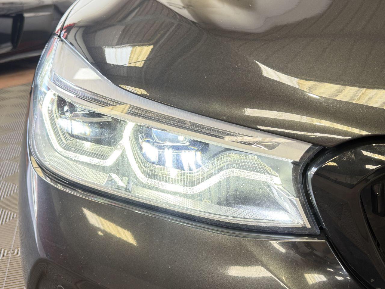 BMW 6 Series Gran Turismo view 26