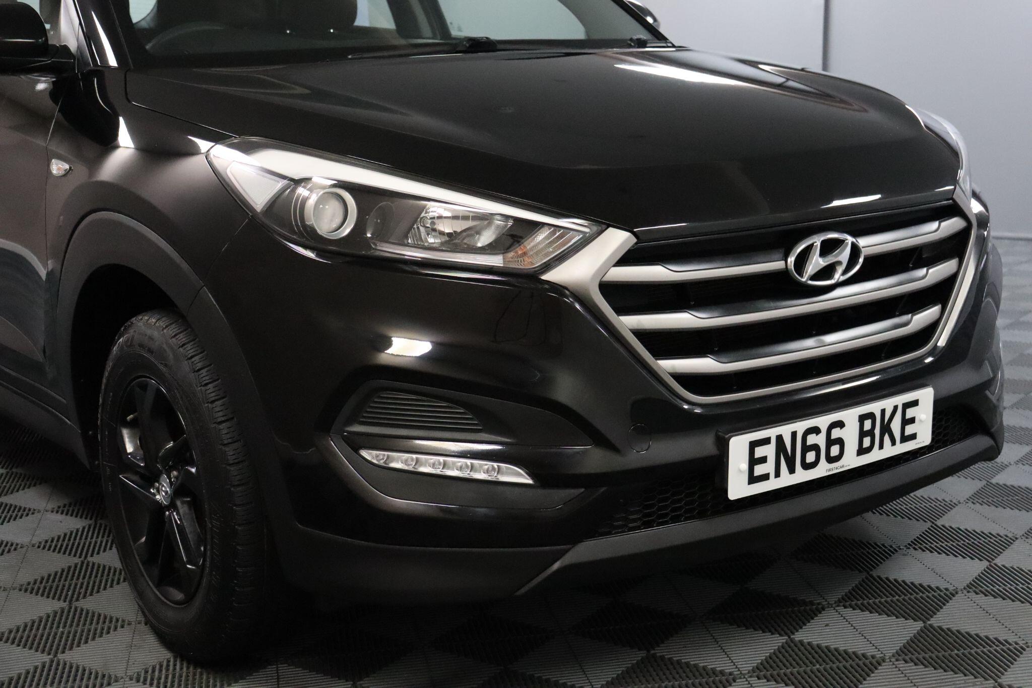 Hyundai Tucson view 26