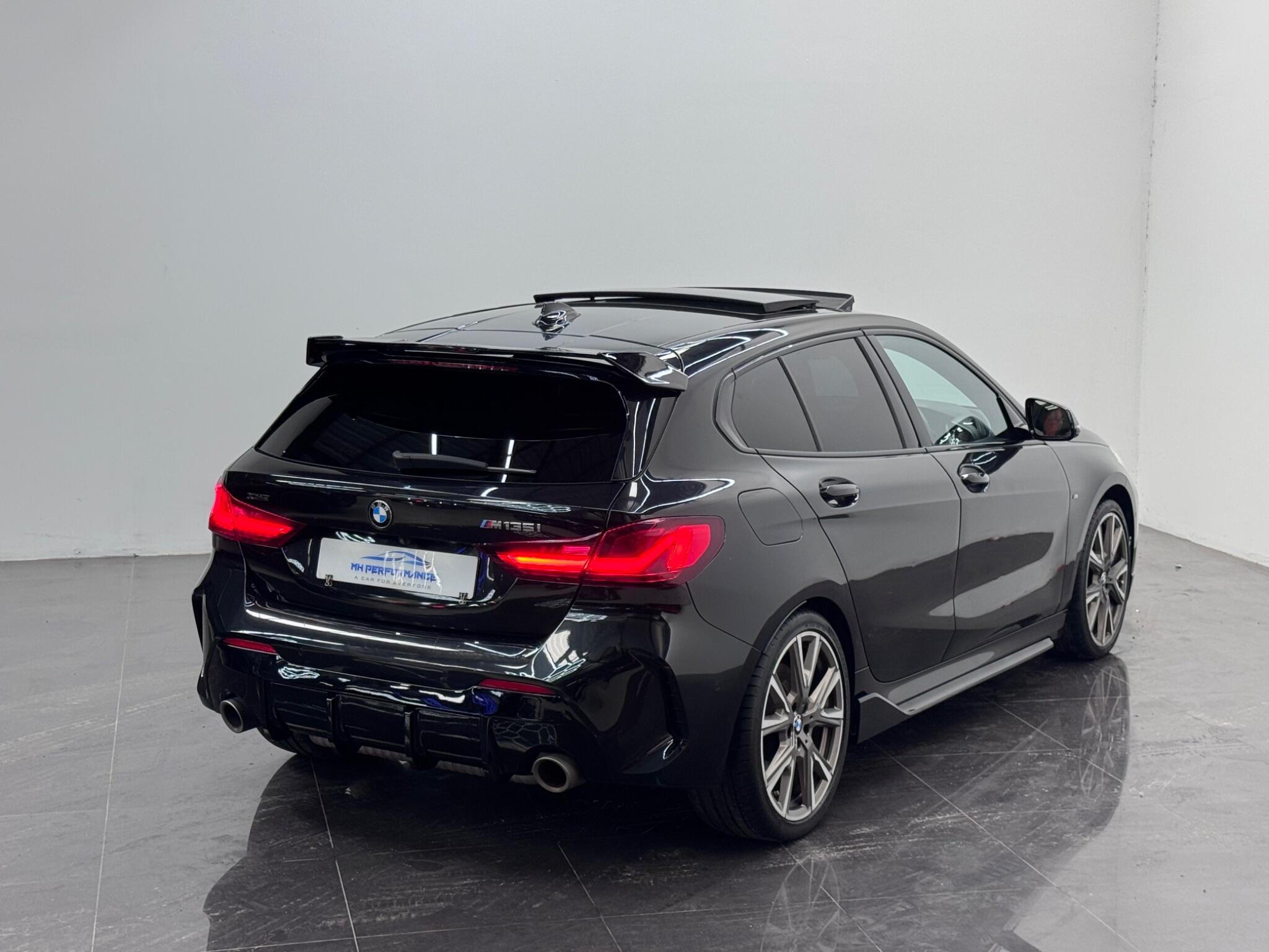 BMW 1 Series view 40