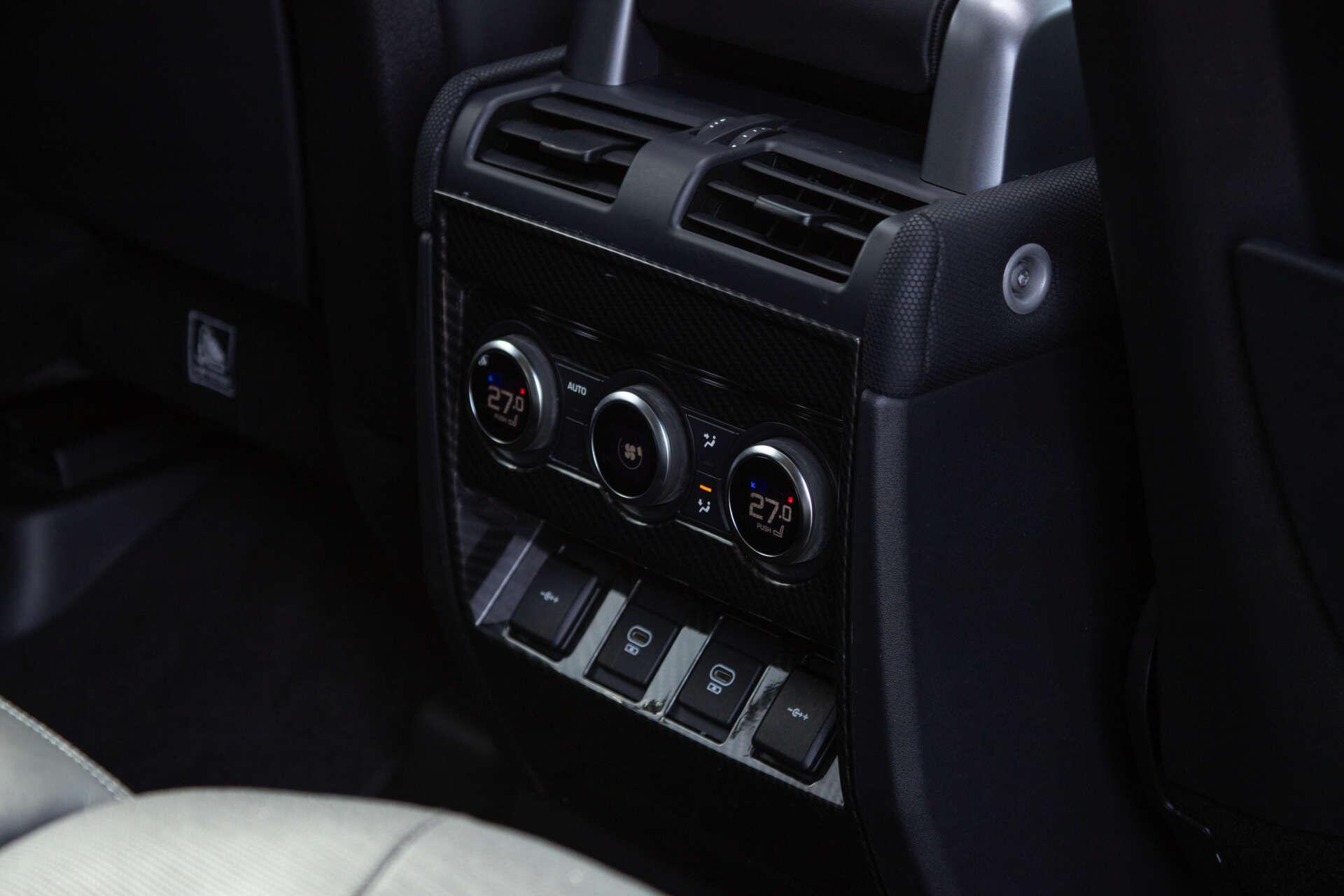 Land Rover Defender view 48