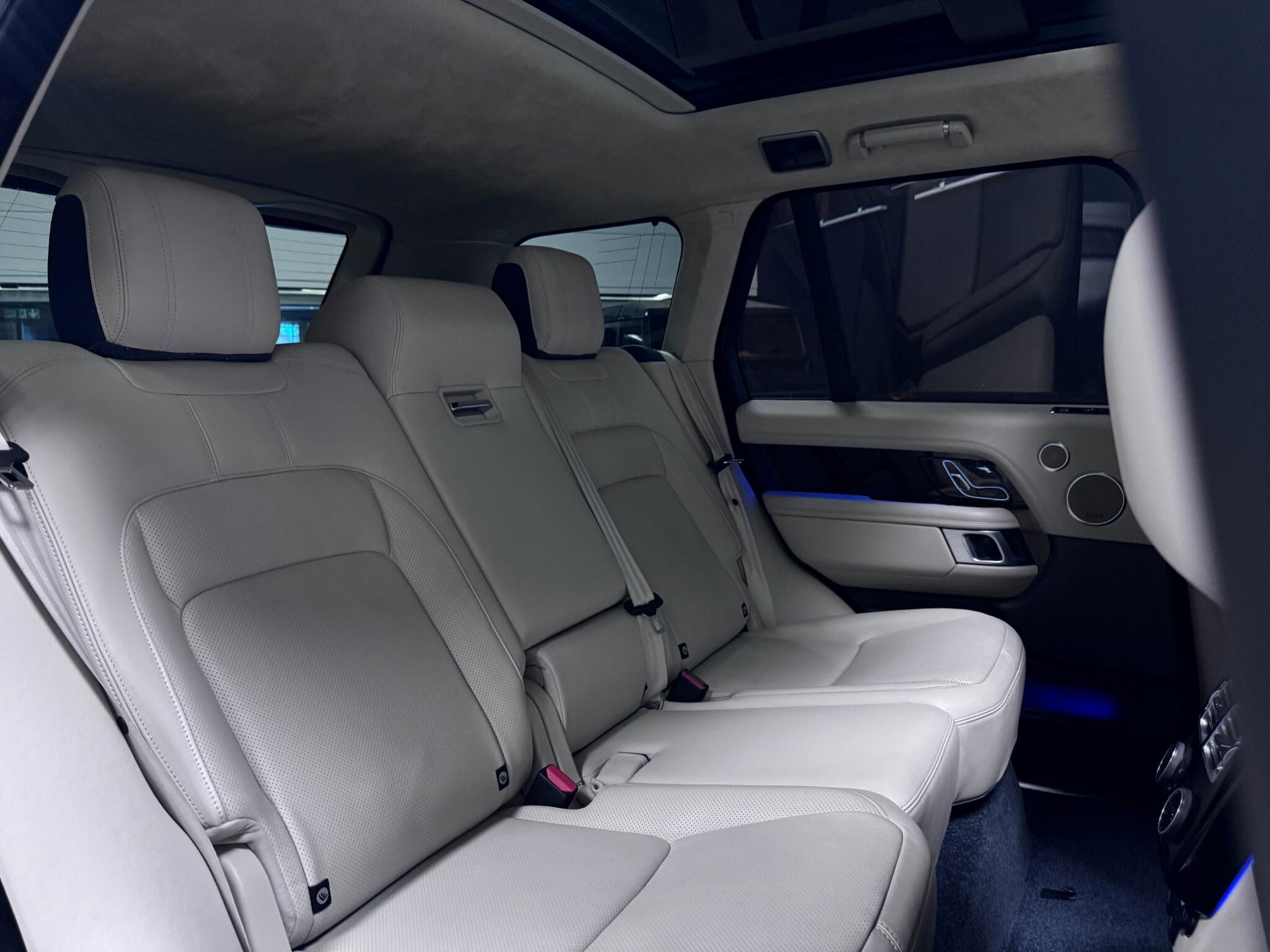 Land Rover Range Rover view 31