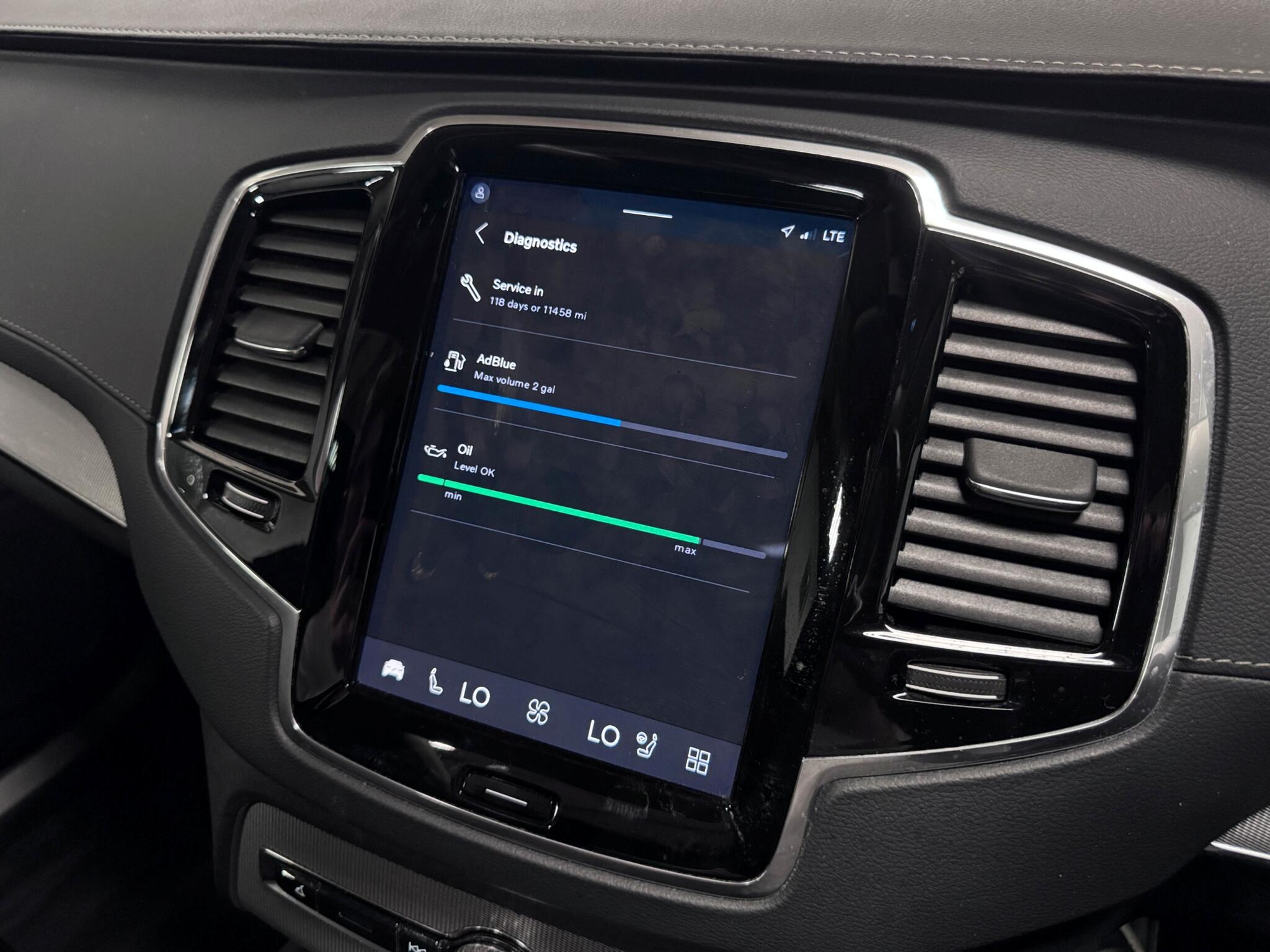 Volvo XC90 view 54