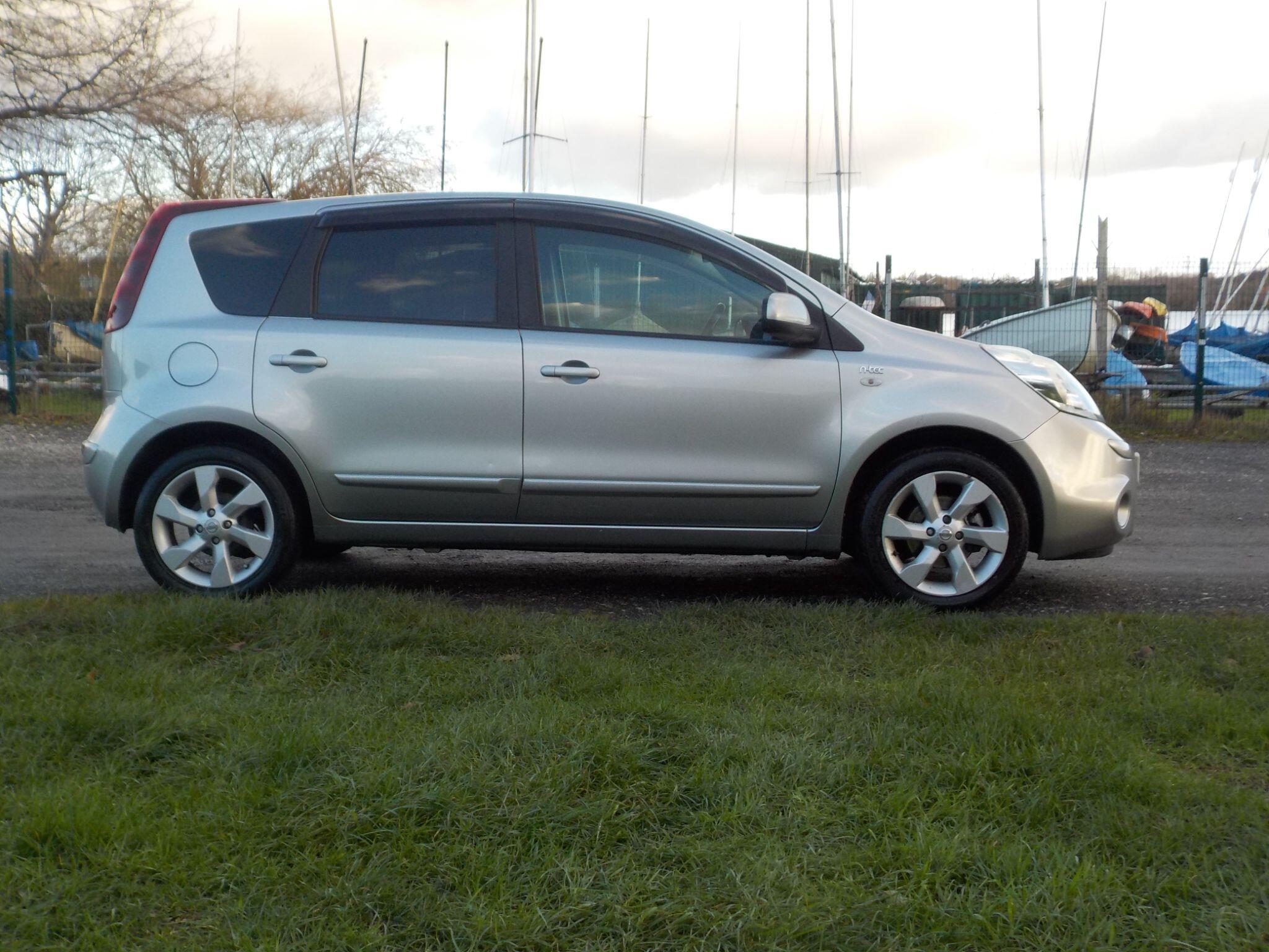 Nissan Note 1.4 16V n-tec Euro 4 5dr