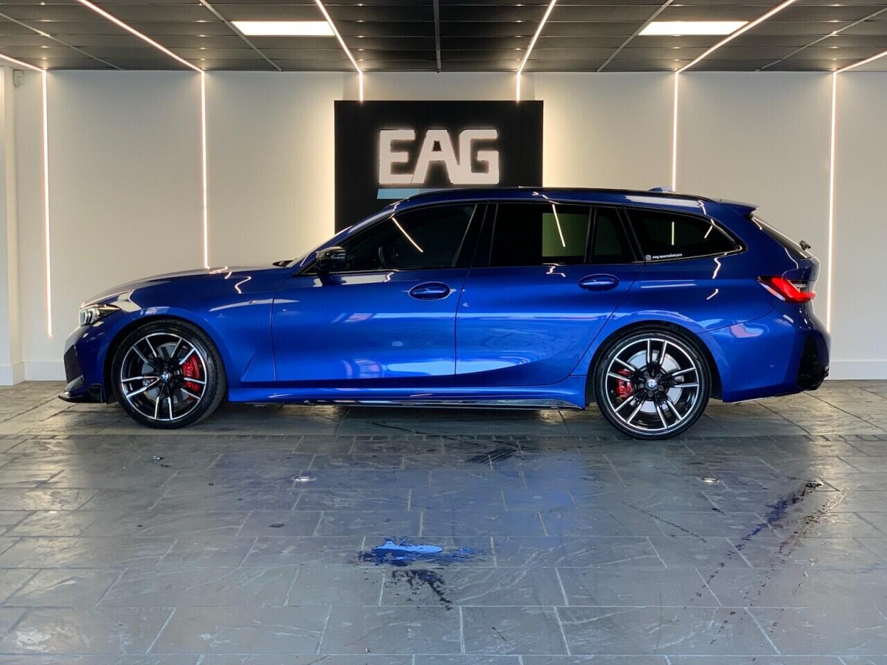 BMW 3 Series view 3