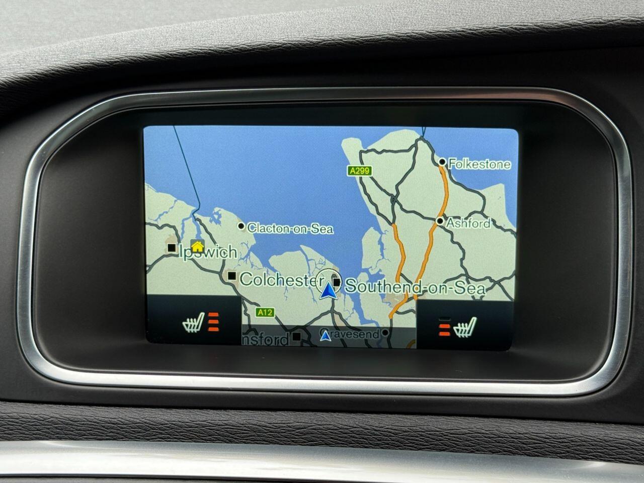Volvo V40 view 12
