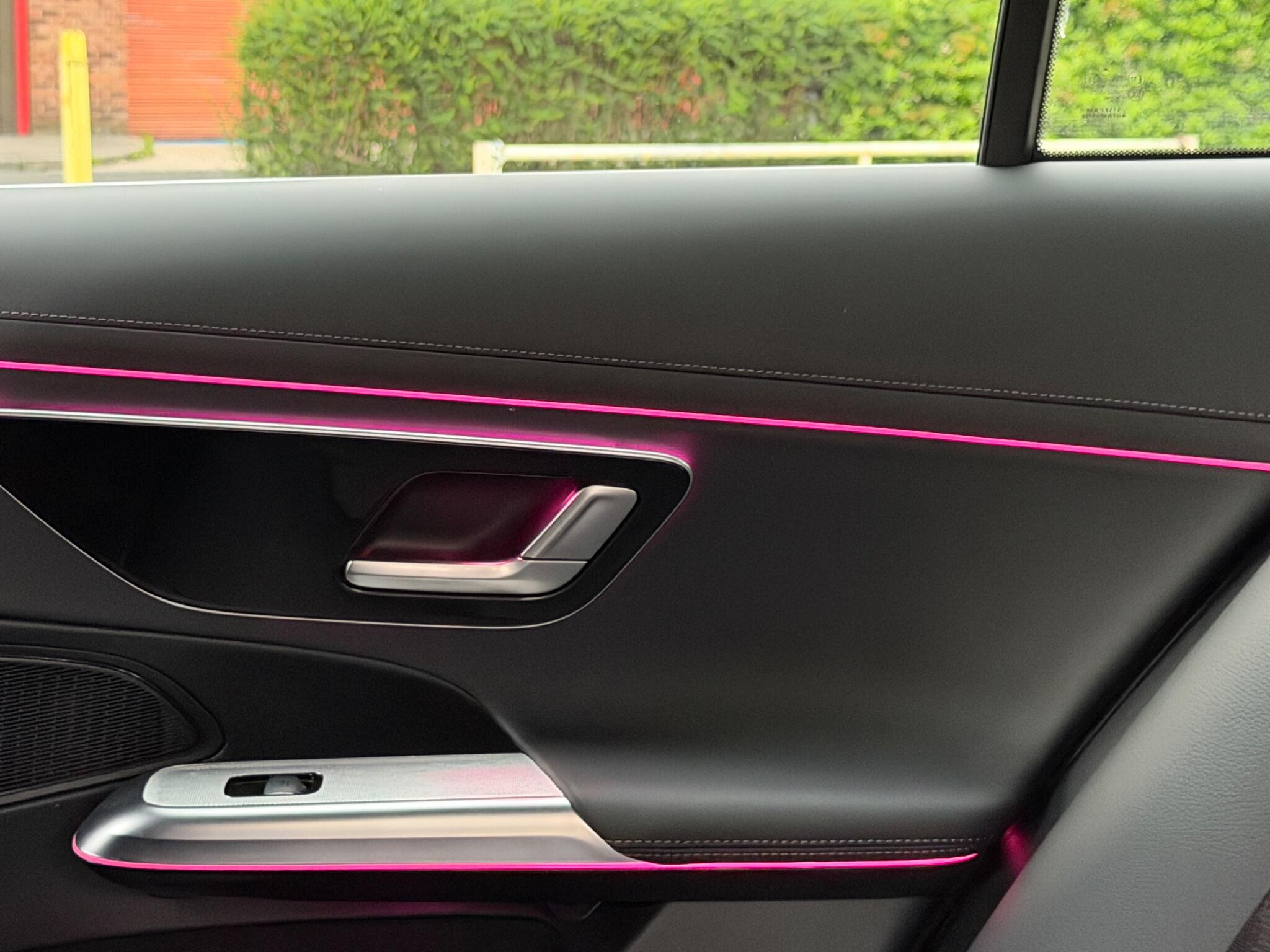 Mercedes-Benz E Class view 17