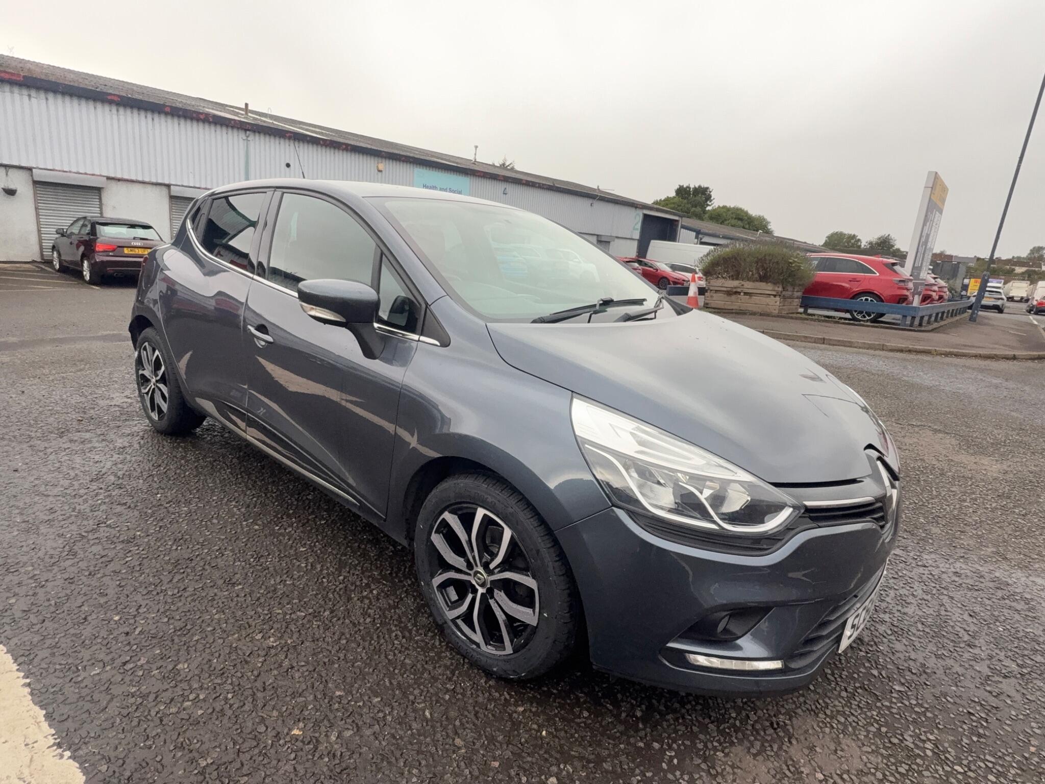 Renault Clio view 6