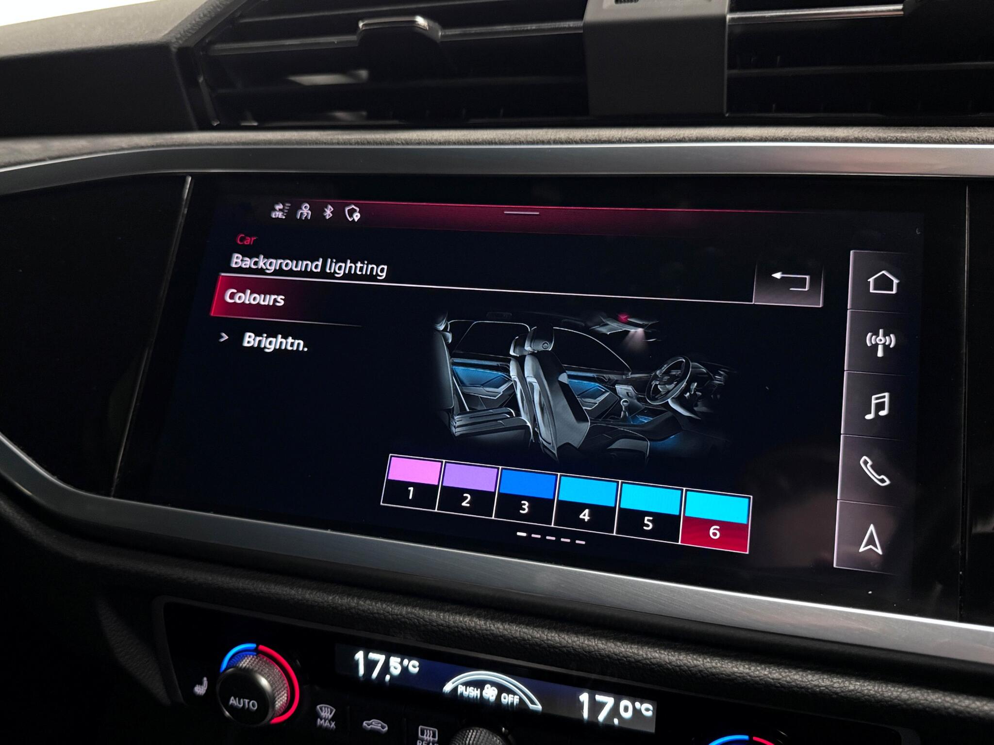 Audi RS Q3 view 56