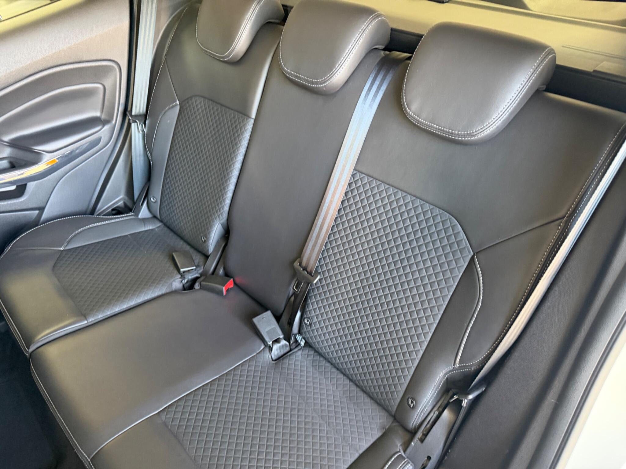 Ford Ecosport view 83