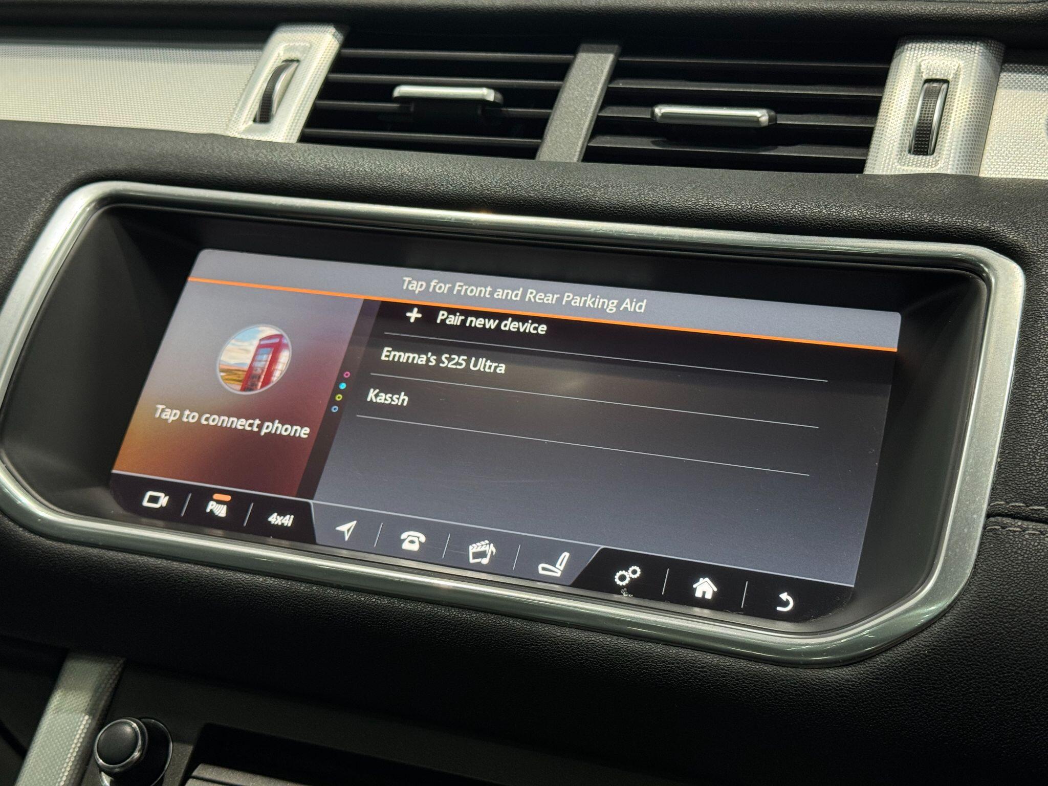Land Rover Range Rover Evoque view 29