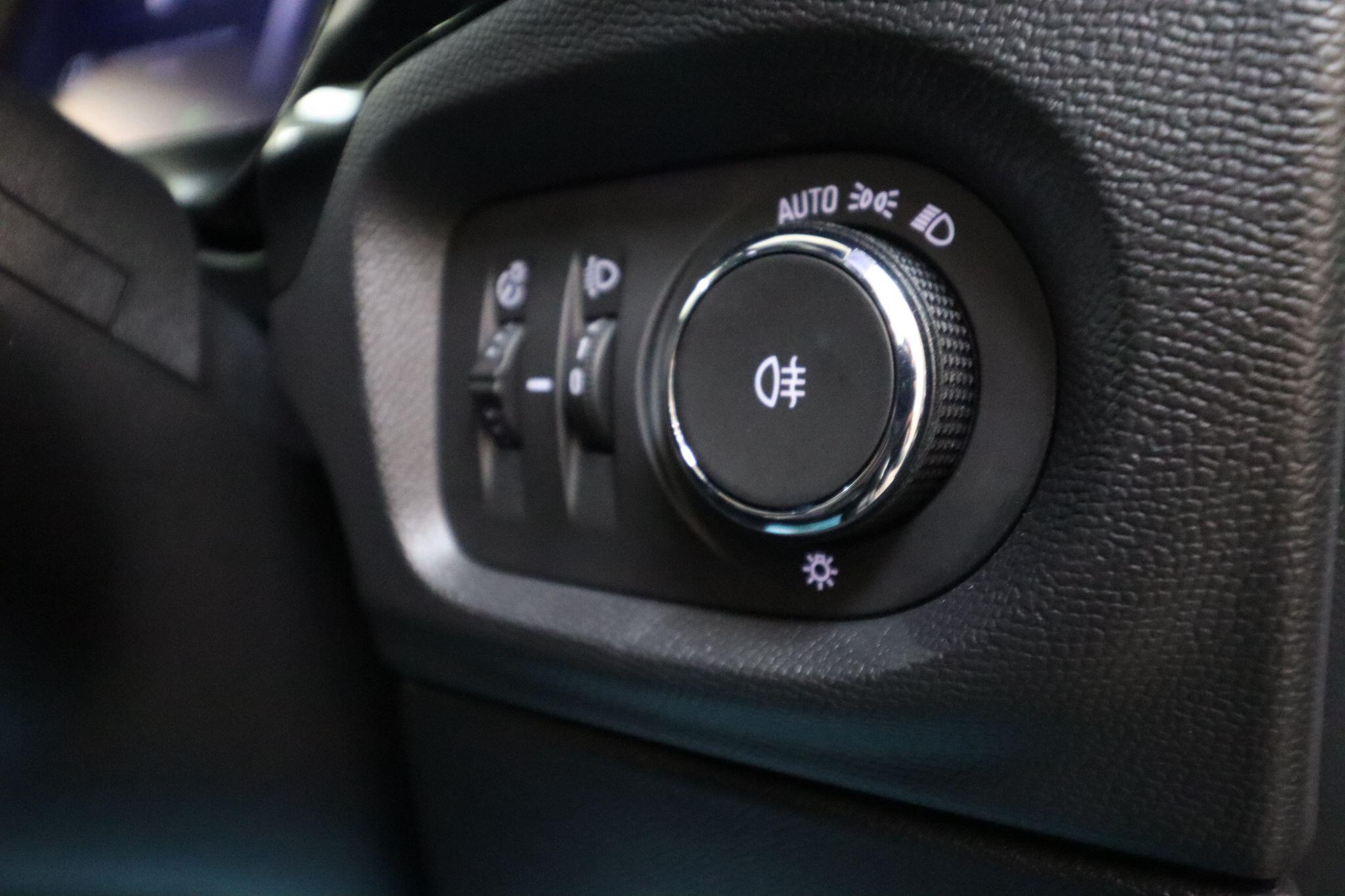 Vauxhall Corsa view 17