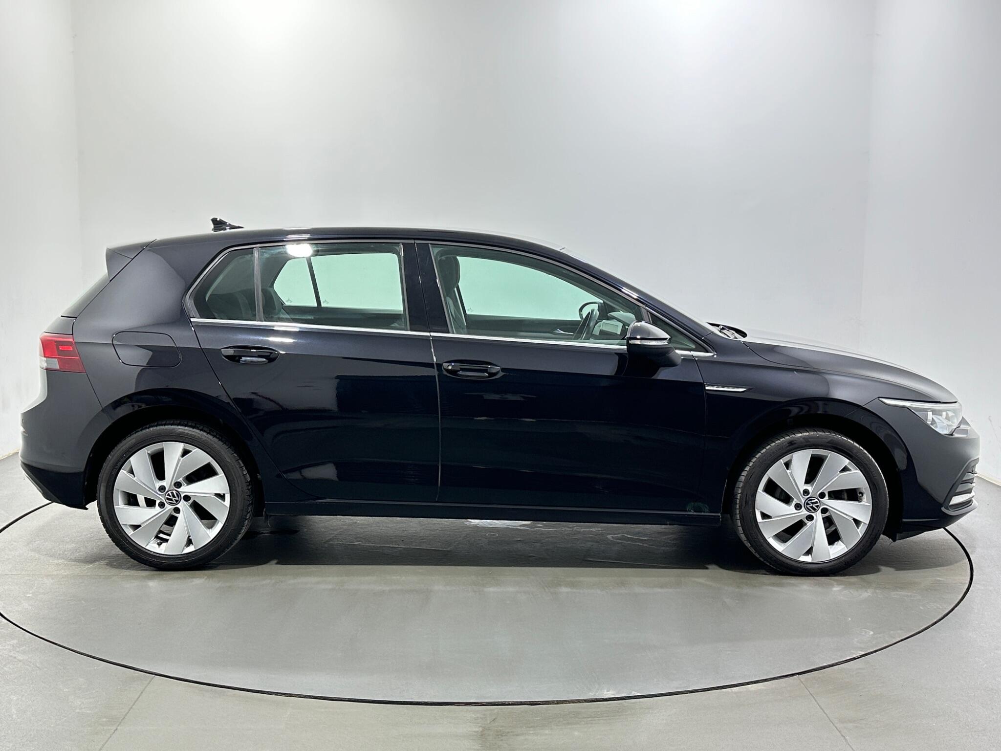 Volkswagen Golf view 9