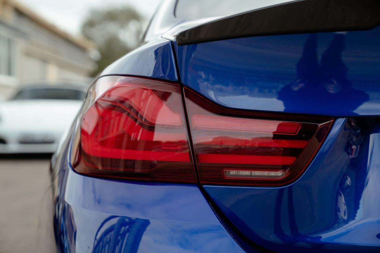 BMW M4 view 23