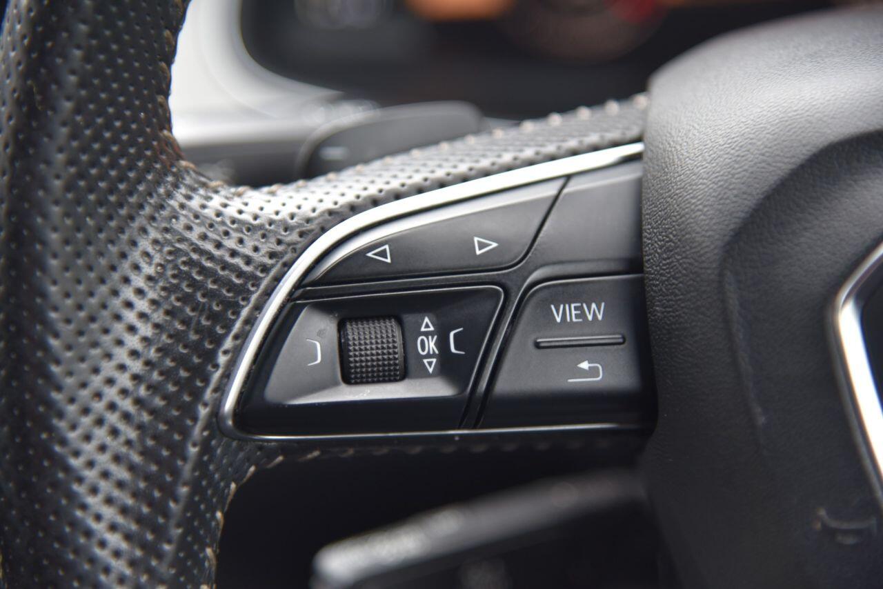 Audi Q7 view 32