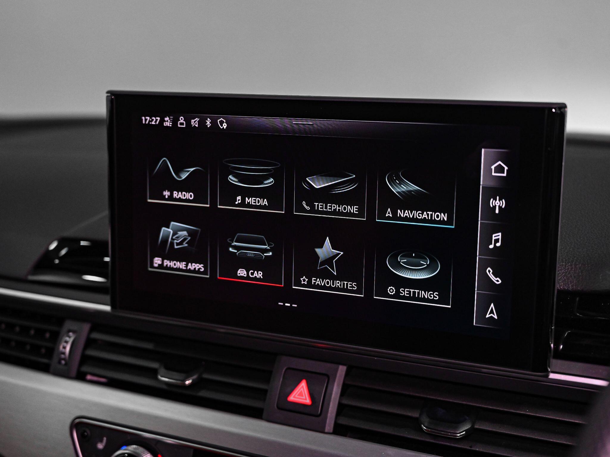 Audi S4 view 16