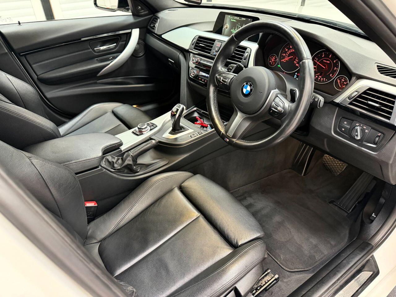 BMW 3 Series view 26