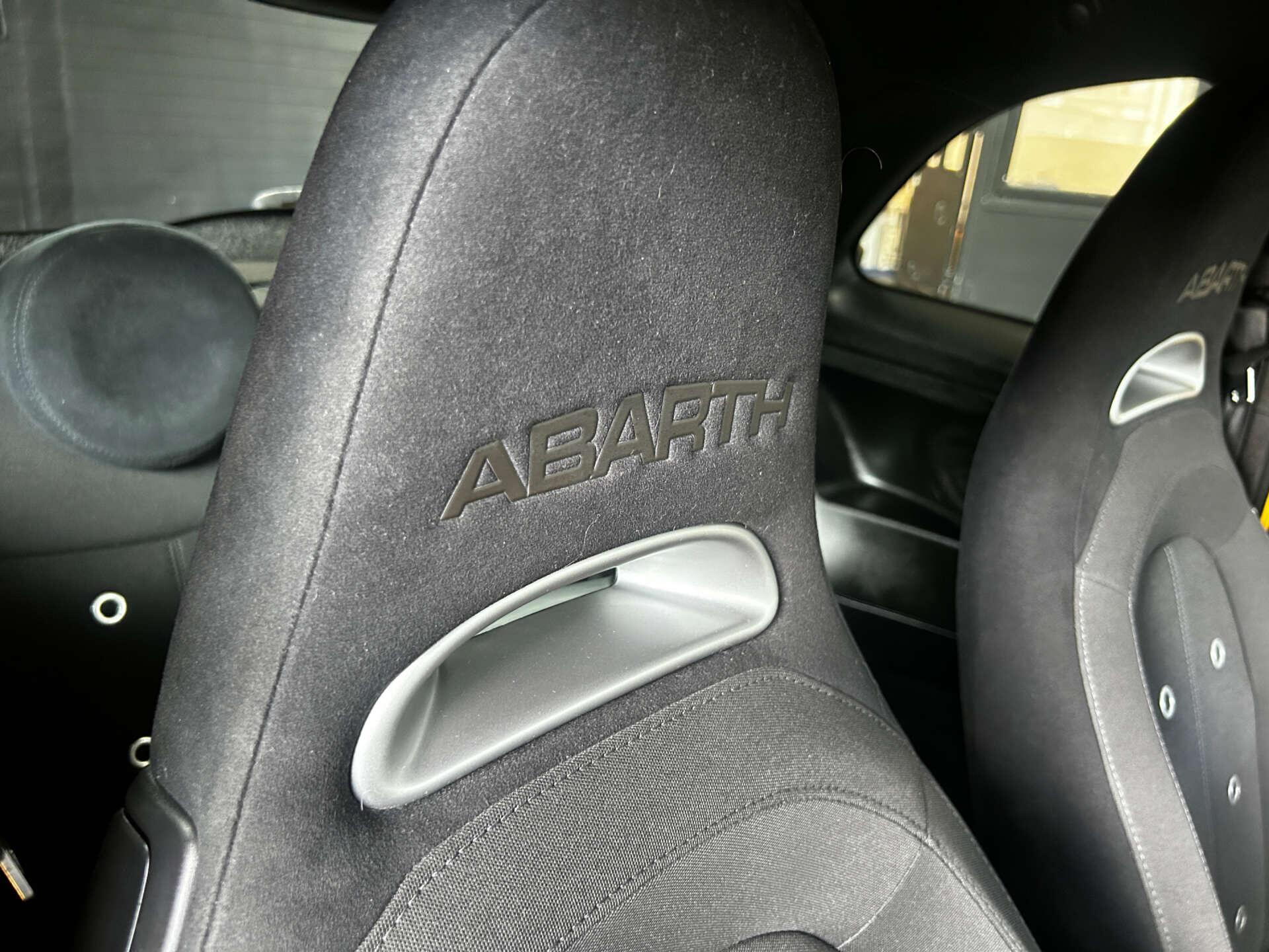 Abarth 595 view 39