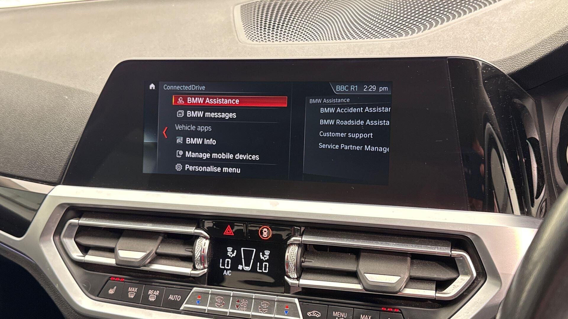 BMW 3 Series view 27