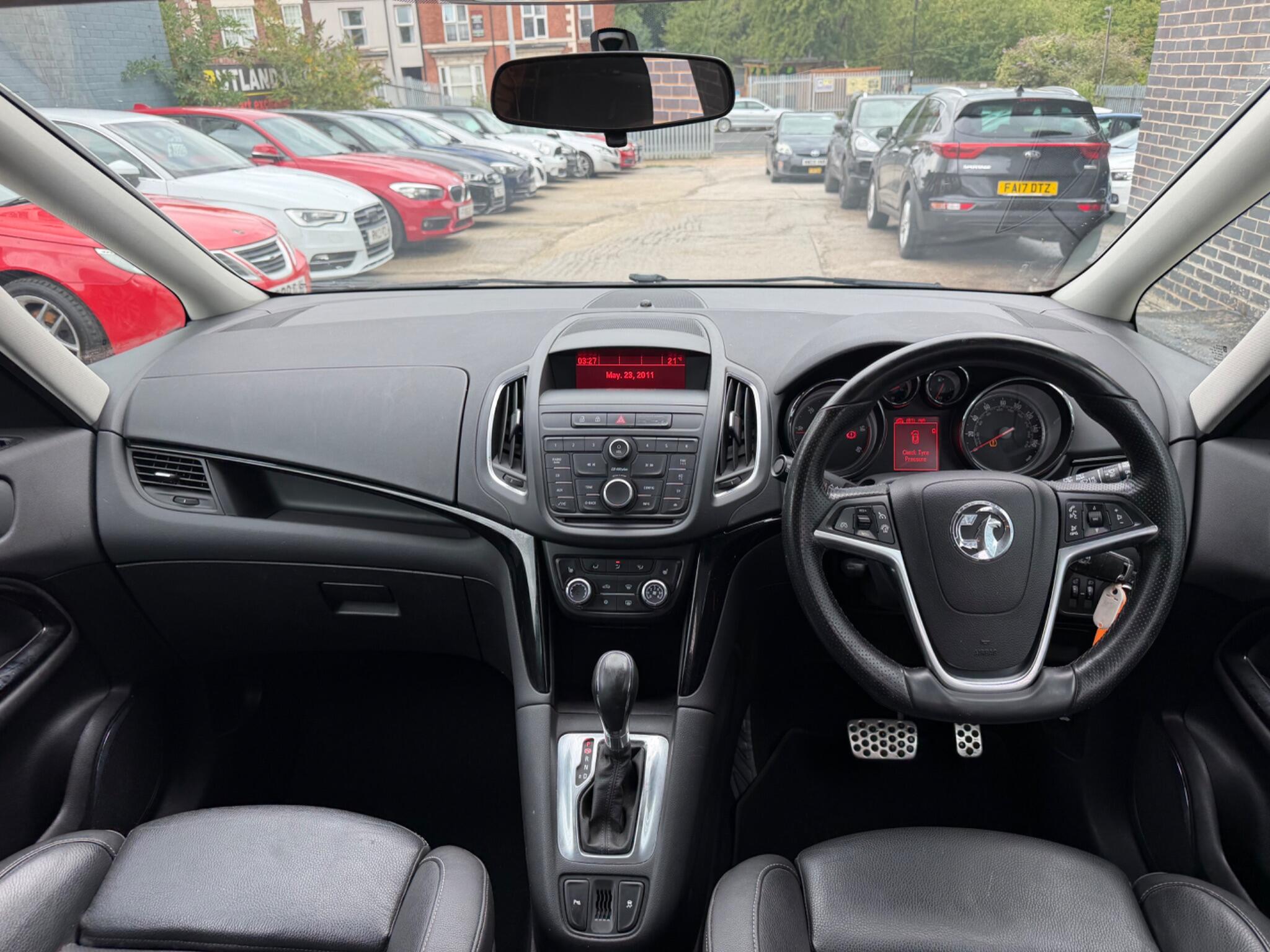 Vauxhall Zafira Tourer view 24