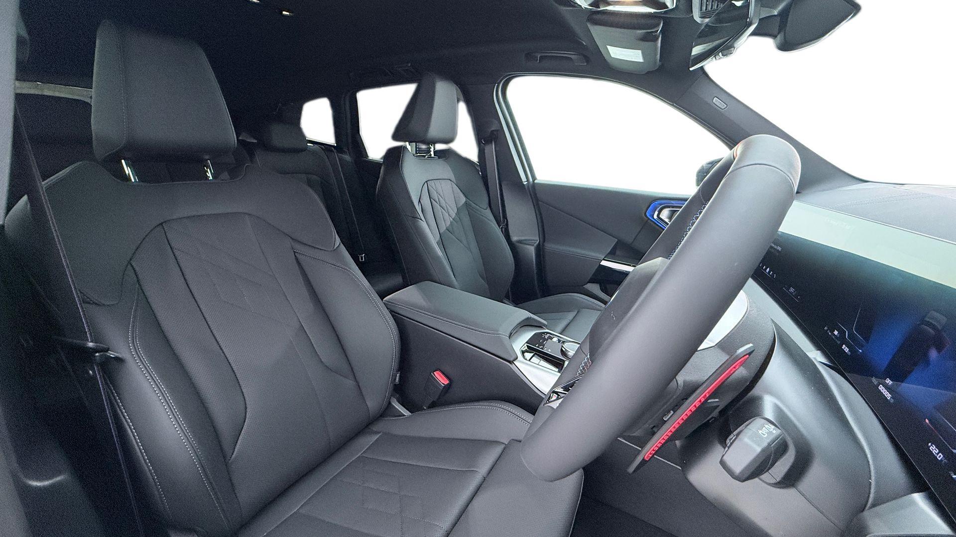 BMW X3 view 11