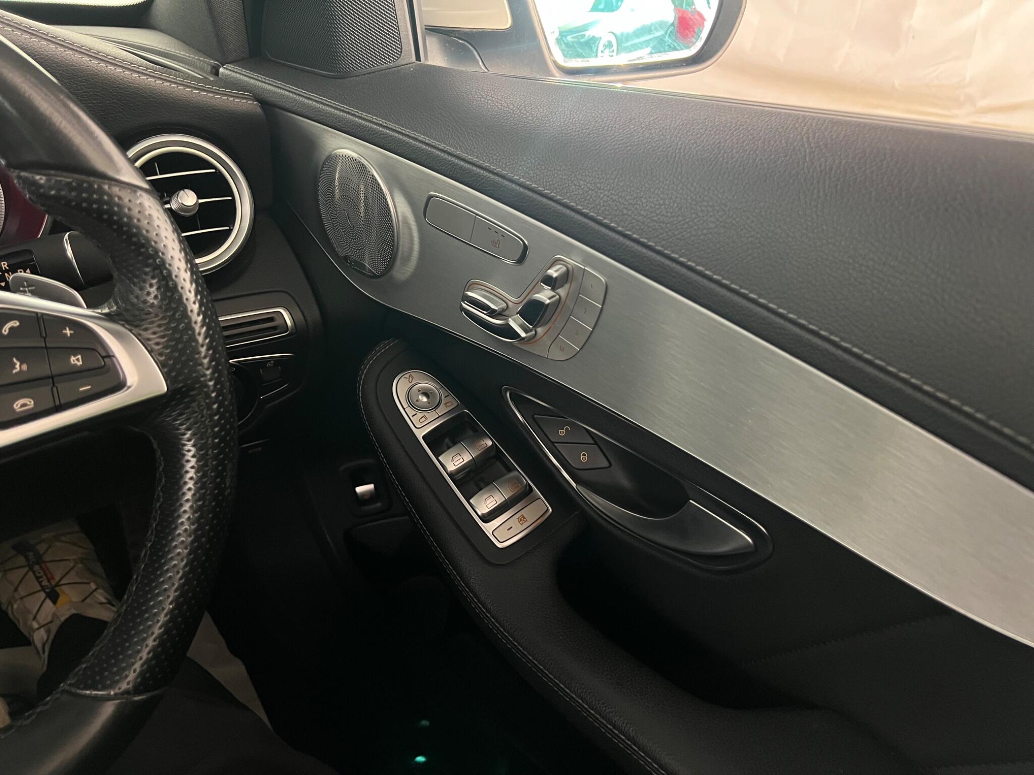 Mercedes-Benz C Class view 60