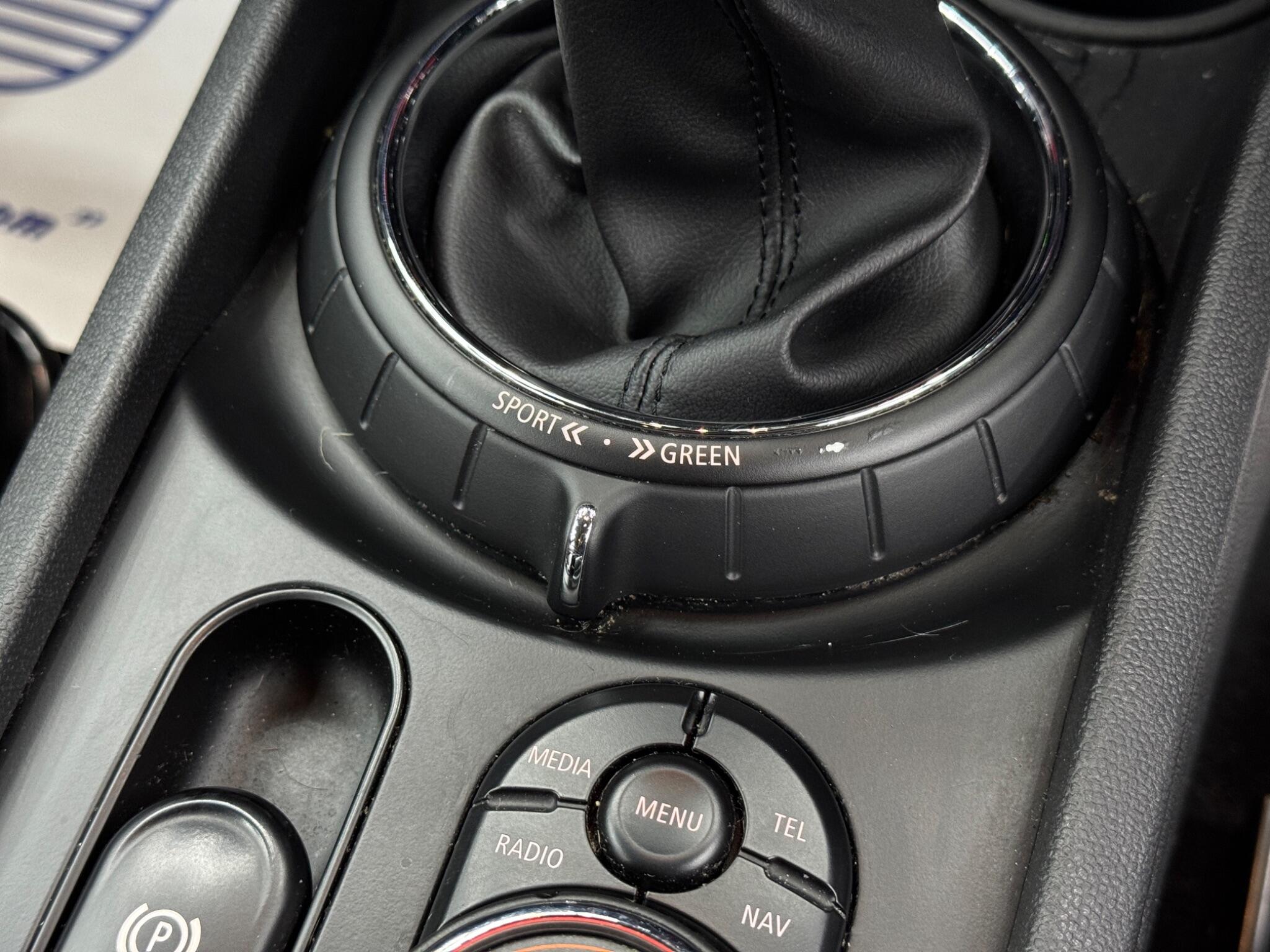 Mini Clubman view 25