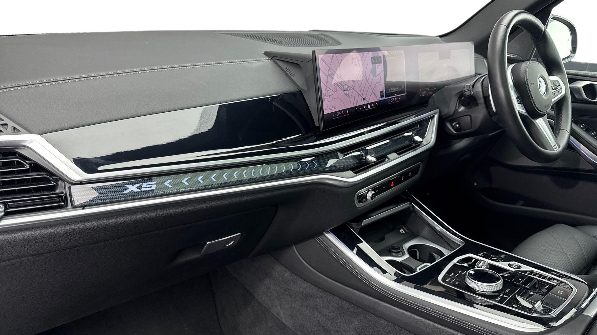 BMW X5 view 7